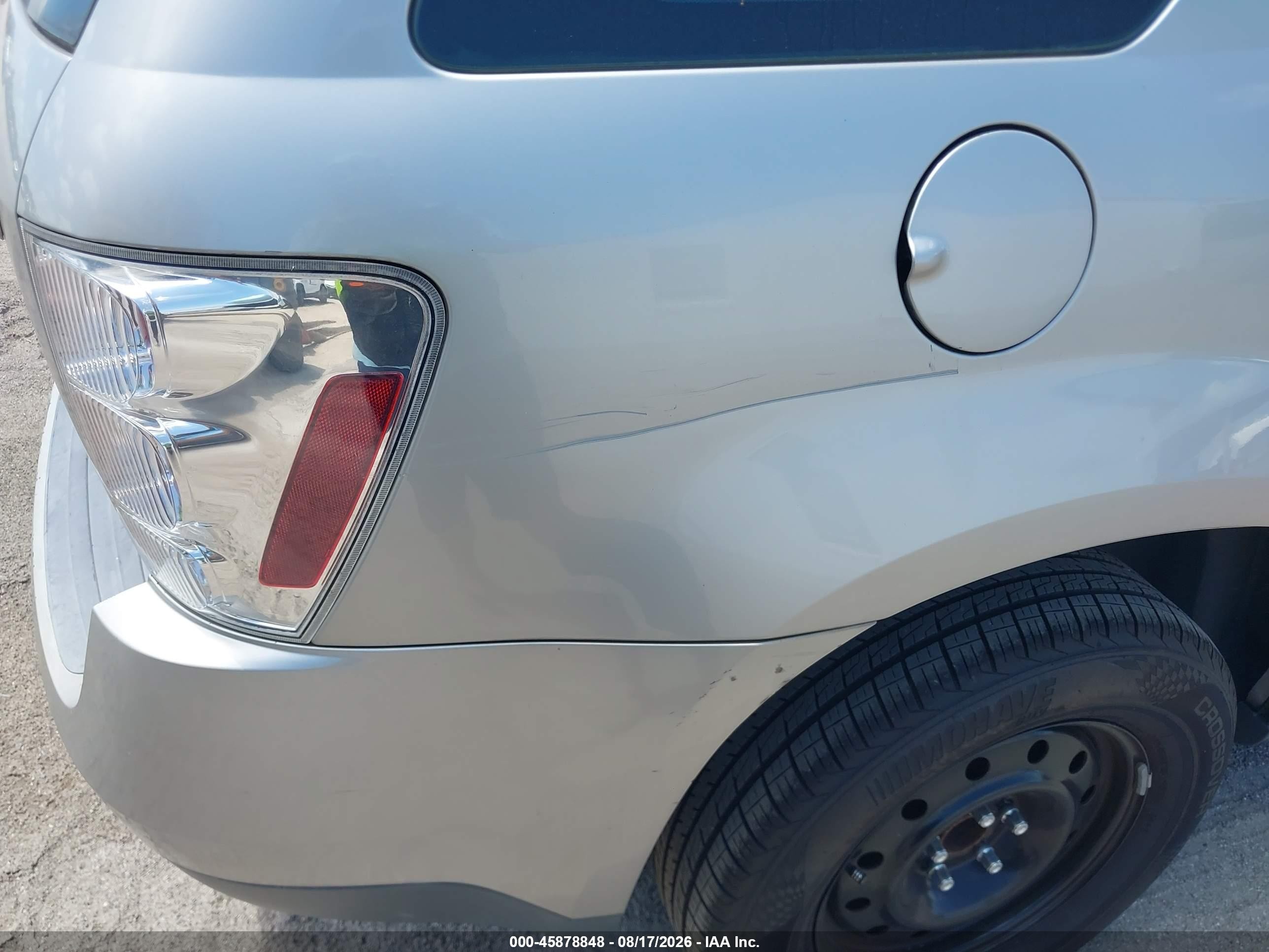 2008 Chevrolet Equinox Ls Silver vin: 2CNDL13F786031761