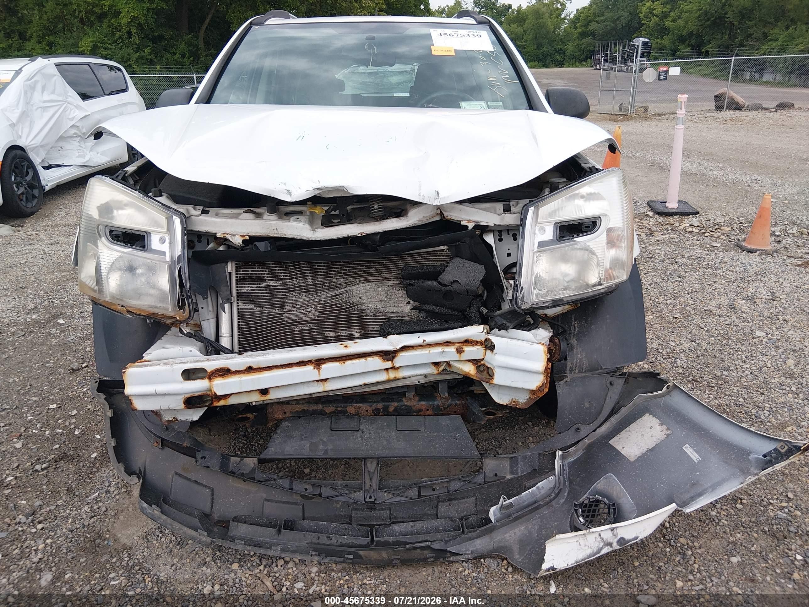 2008 Chevrolet Equinox Ls White vin: 2CNDL13F986021118