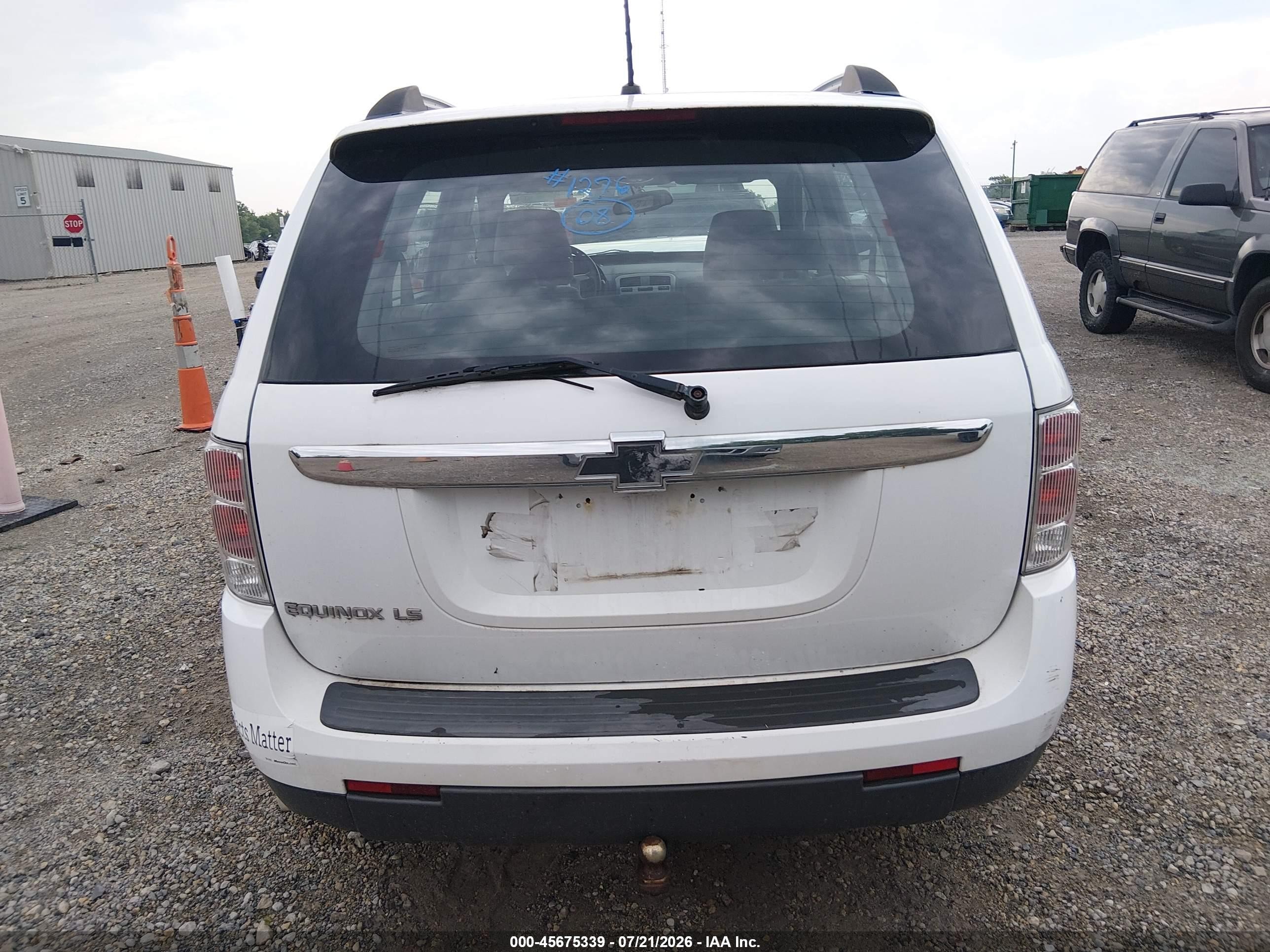 2008 Chevrolet Equinox Ls White vin: 2CNDL13F986021118