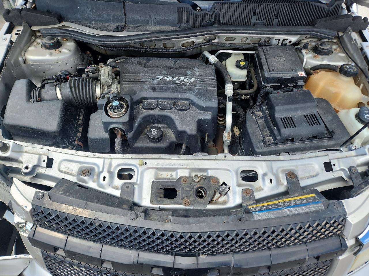 2008 Chevrolet Equinox Ls Silver vin: 2CNDL13F986327784