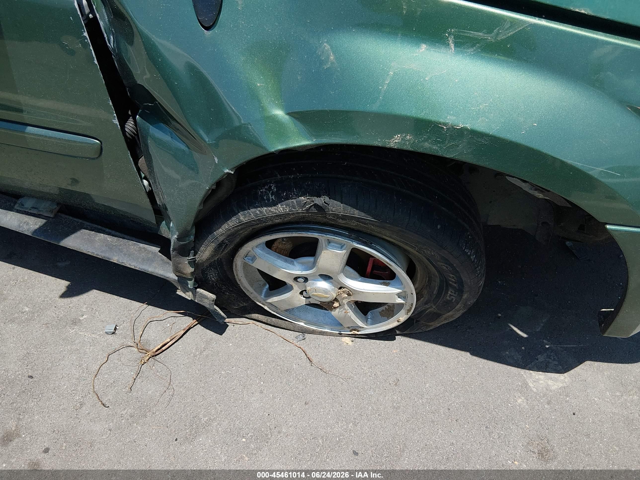 2005 Chevrolet Equinox Ls Green vin: 2CNDL13FX56206967