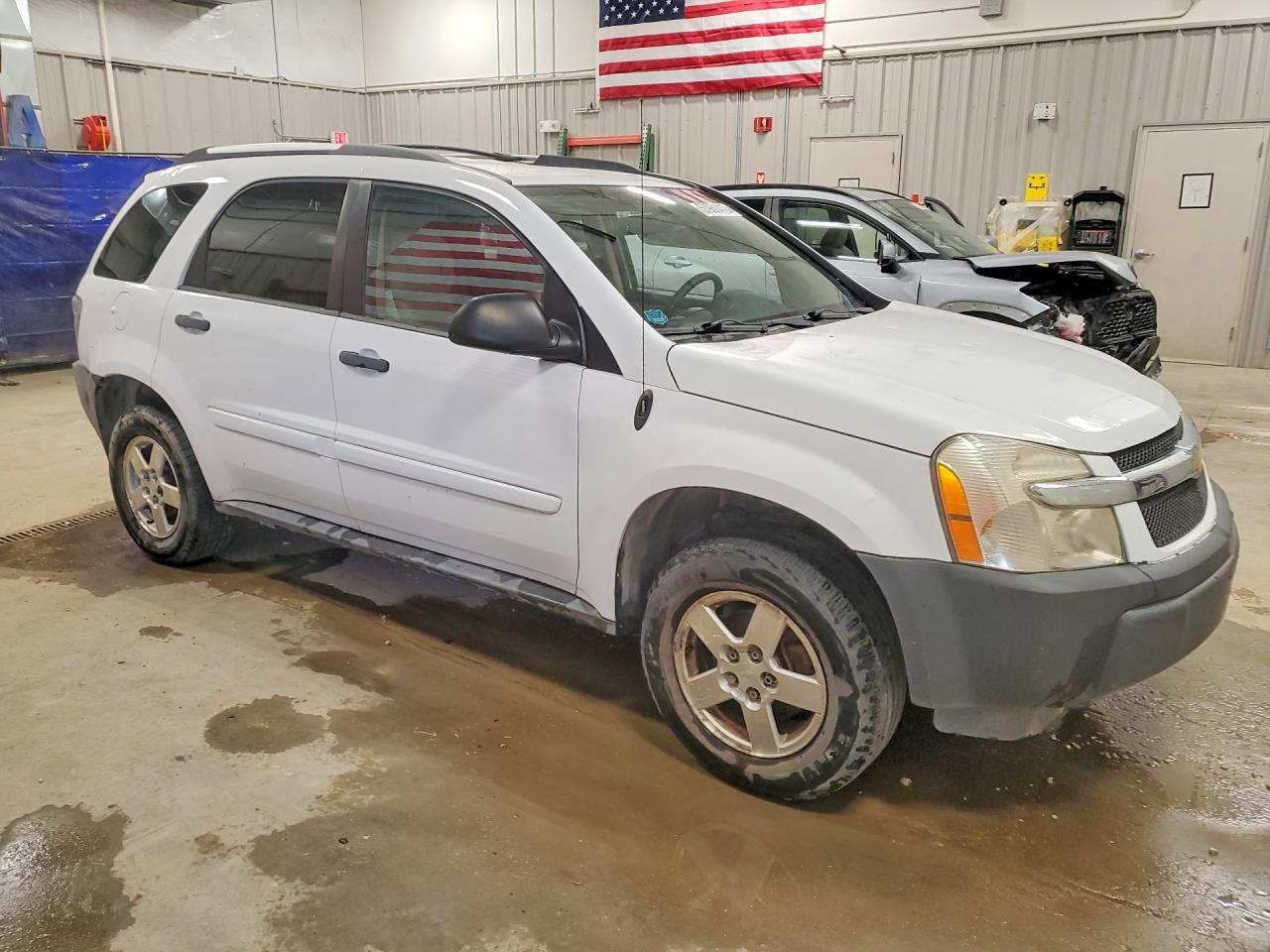 2005 Chevrolet Equinox Ls Белый vin: 2CNDL23F056101375