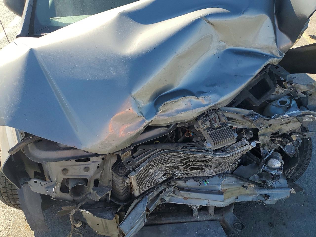 2005 Chevrolet Equinox Ls Серый vin: 2CNDL23F056134845