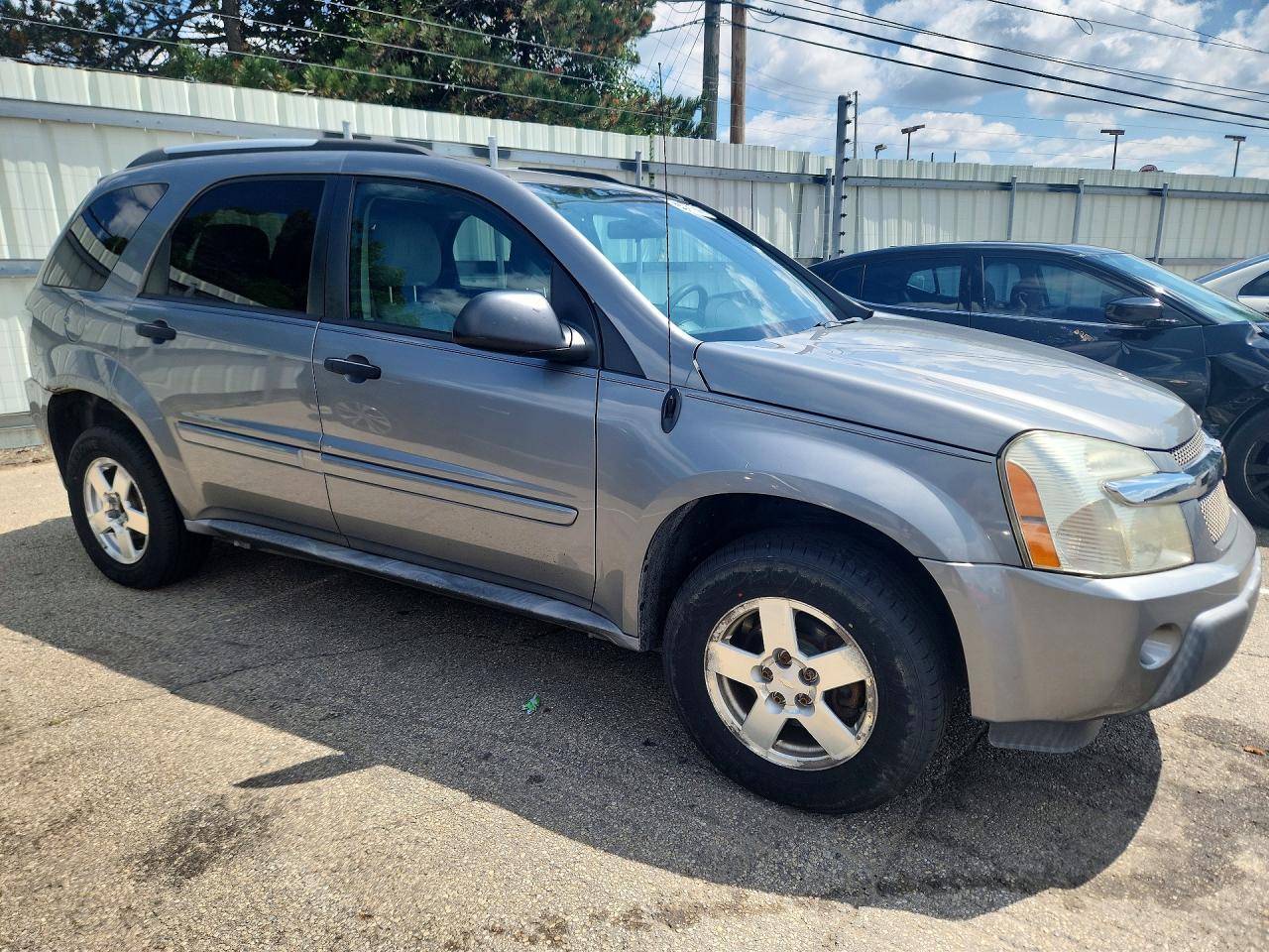 2005 Chevrolet Equinox Ls Silver vin: 2CNDL23F056207745