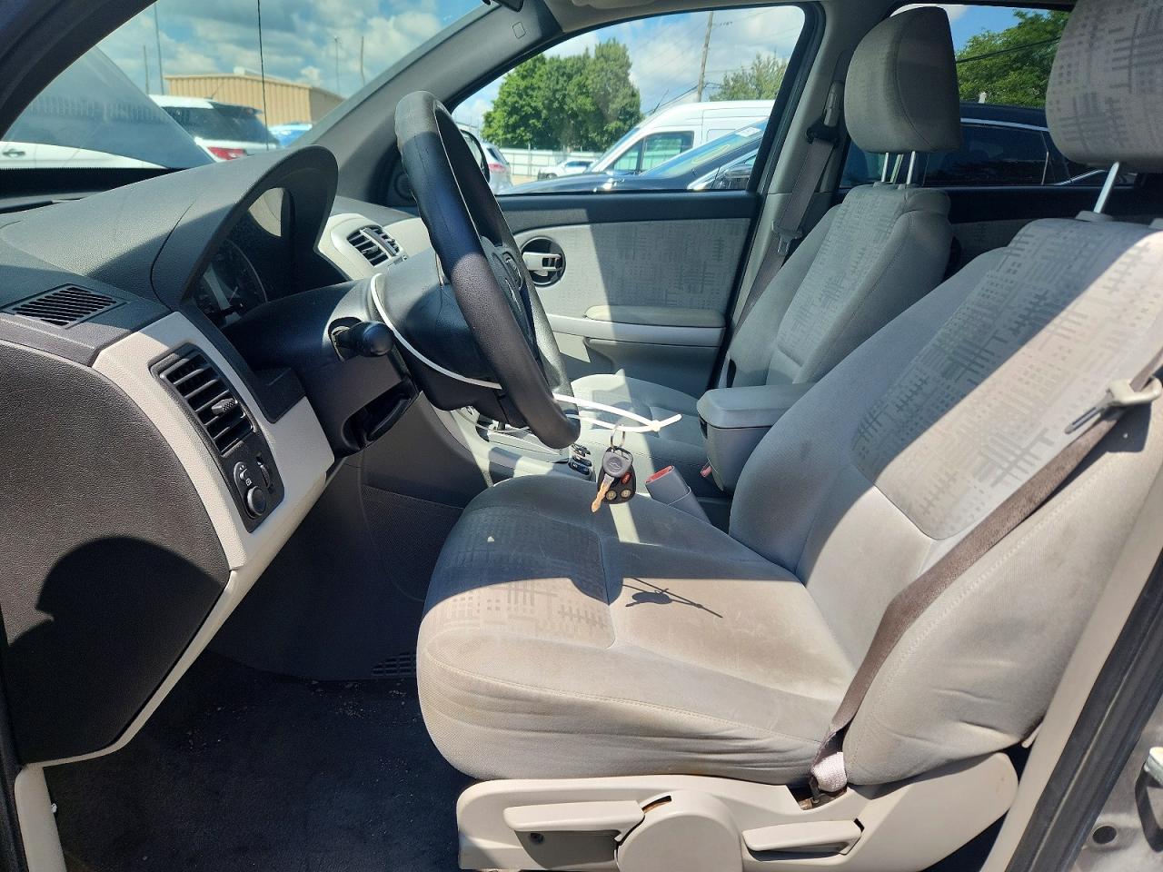 2005 Chevrolet Equinox Ls Silver vin: 2CNDL23F056207745