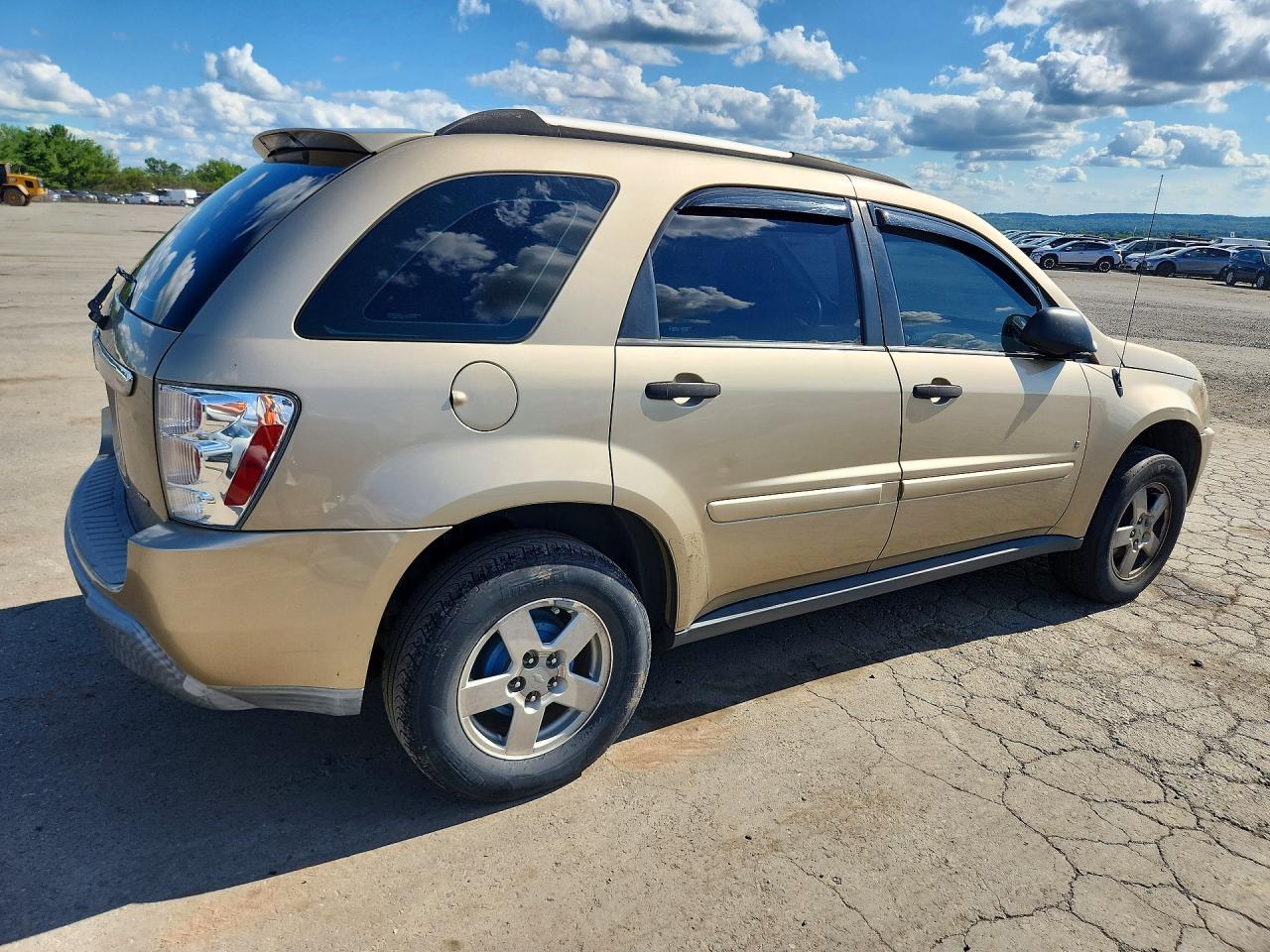 2006 Chevrolet Equinox Ls Gold vin: 2CNDL23F566152386