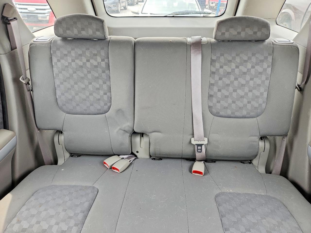 2008 Chevrolet Equinox Ls Silver vin: 2CNDL23F586061220