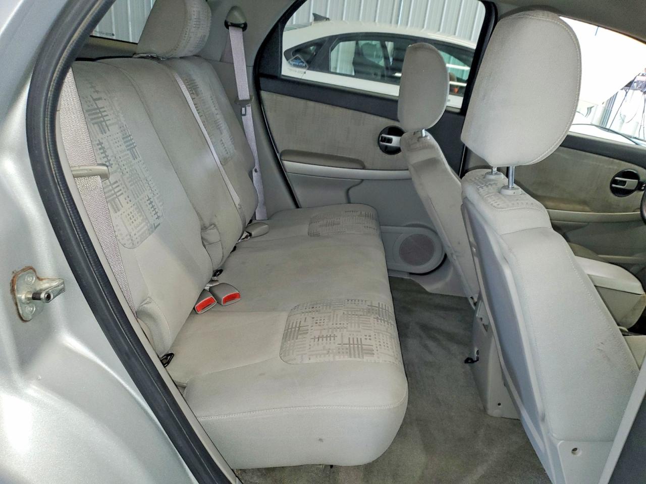2005 Chevrolet Equinox Ls Silver vin: 2CNDL23F656200296