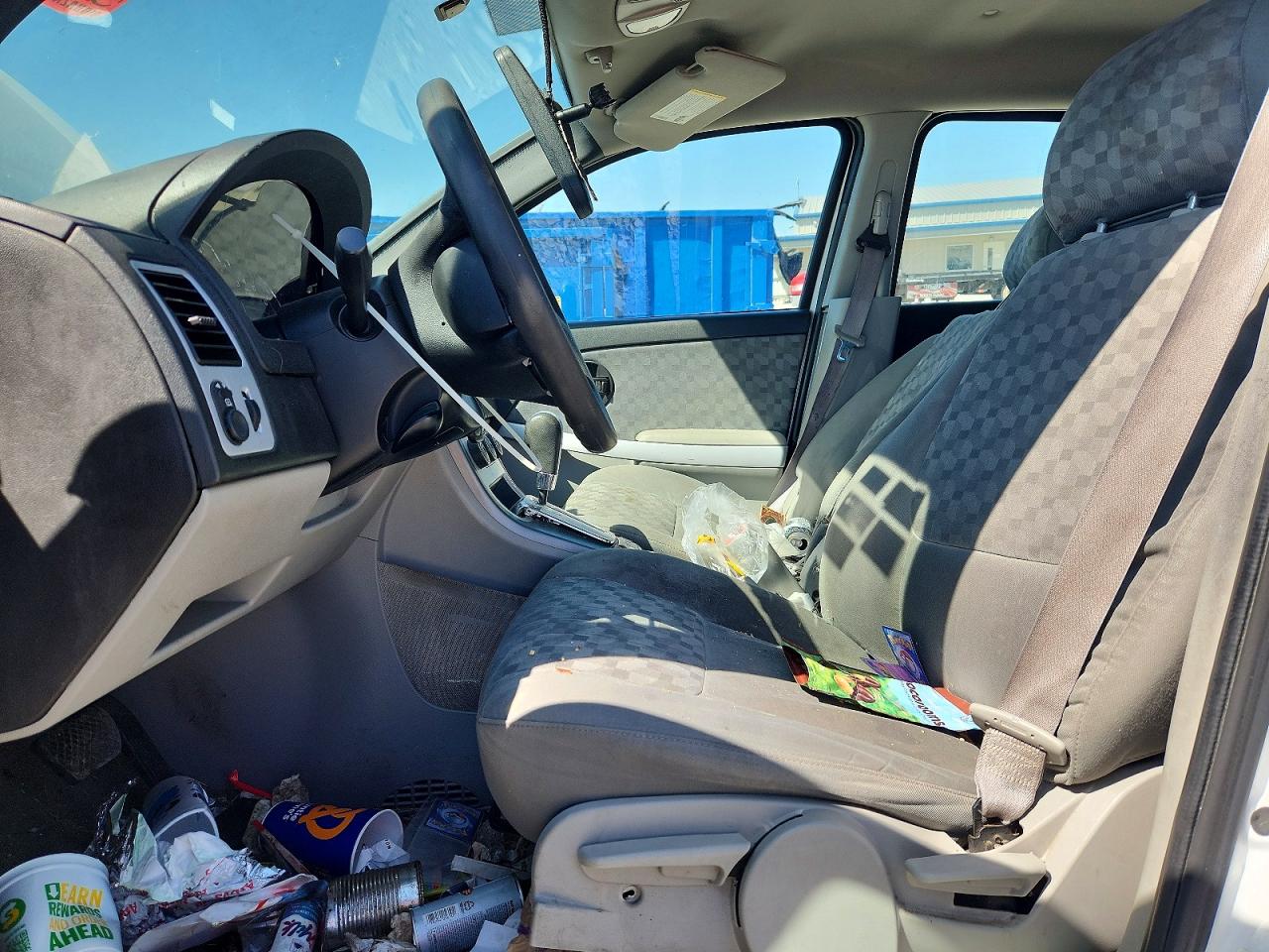 2008 Chevrolet Equinox Ls Белый vin: 2CNDL23F686046550