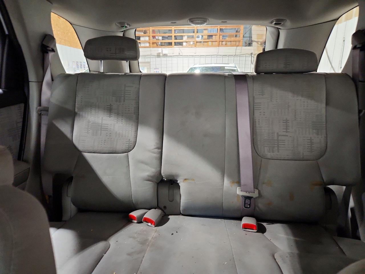 2006 Chevrolet Equinox Ls White vin: 2CNDL23F766132379