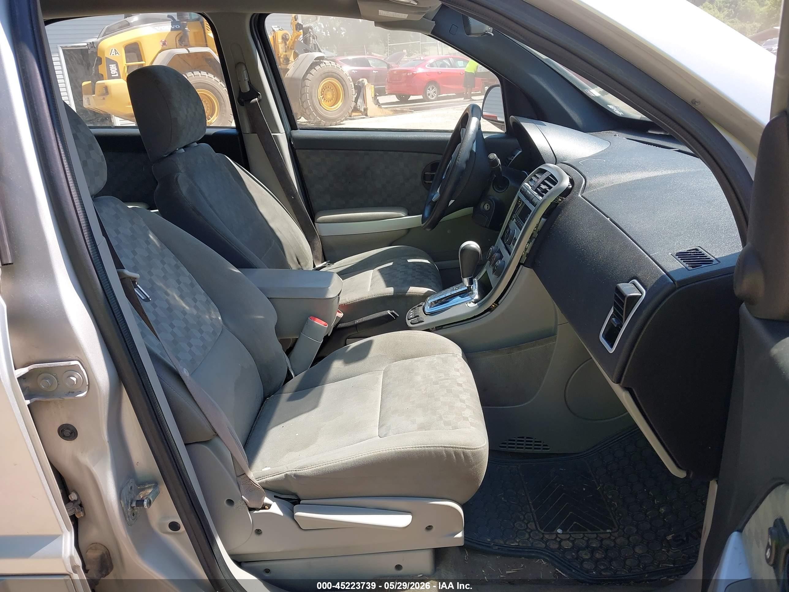 2007 Chevrolet Equinox Ls Silver vin: 2CNDL23F976077242