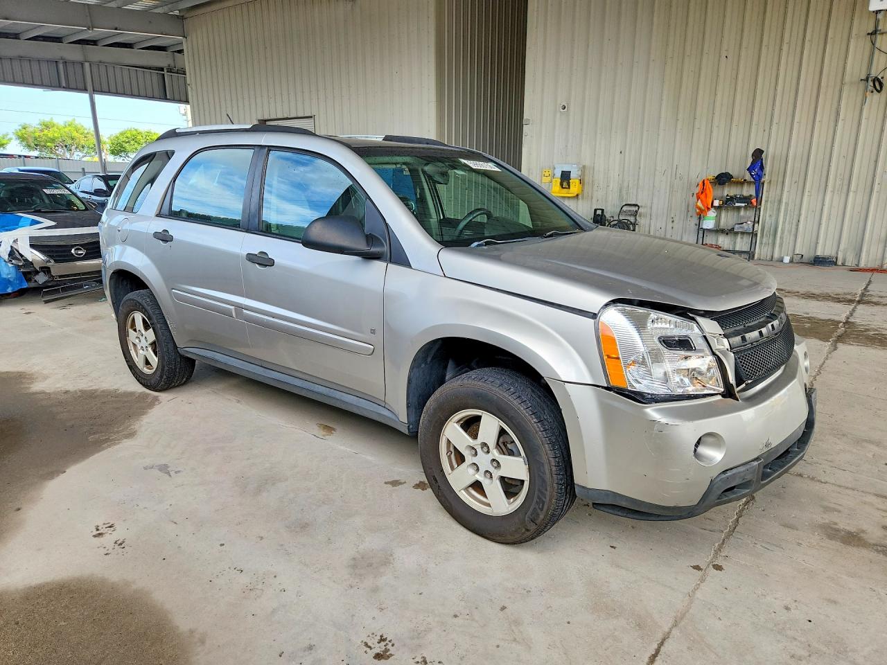 2008 Chevrolet Equinox Ls Серебряный vin: 2CNDL23FX86310630