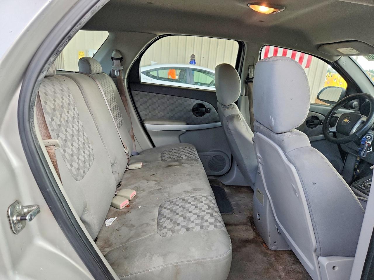 2008 Chevrolet Equinox Ls Серебряный vin: 2CNDL23FX86310630