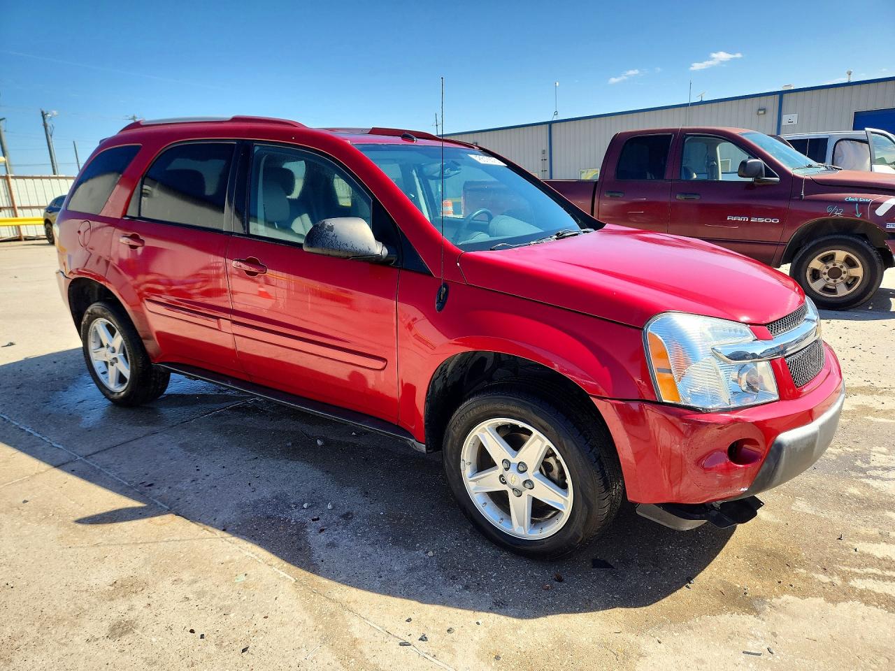 2005 Chevrolet Equinox Lt Red vin: 2CNDL63F356045438