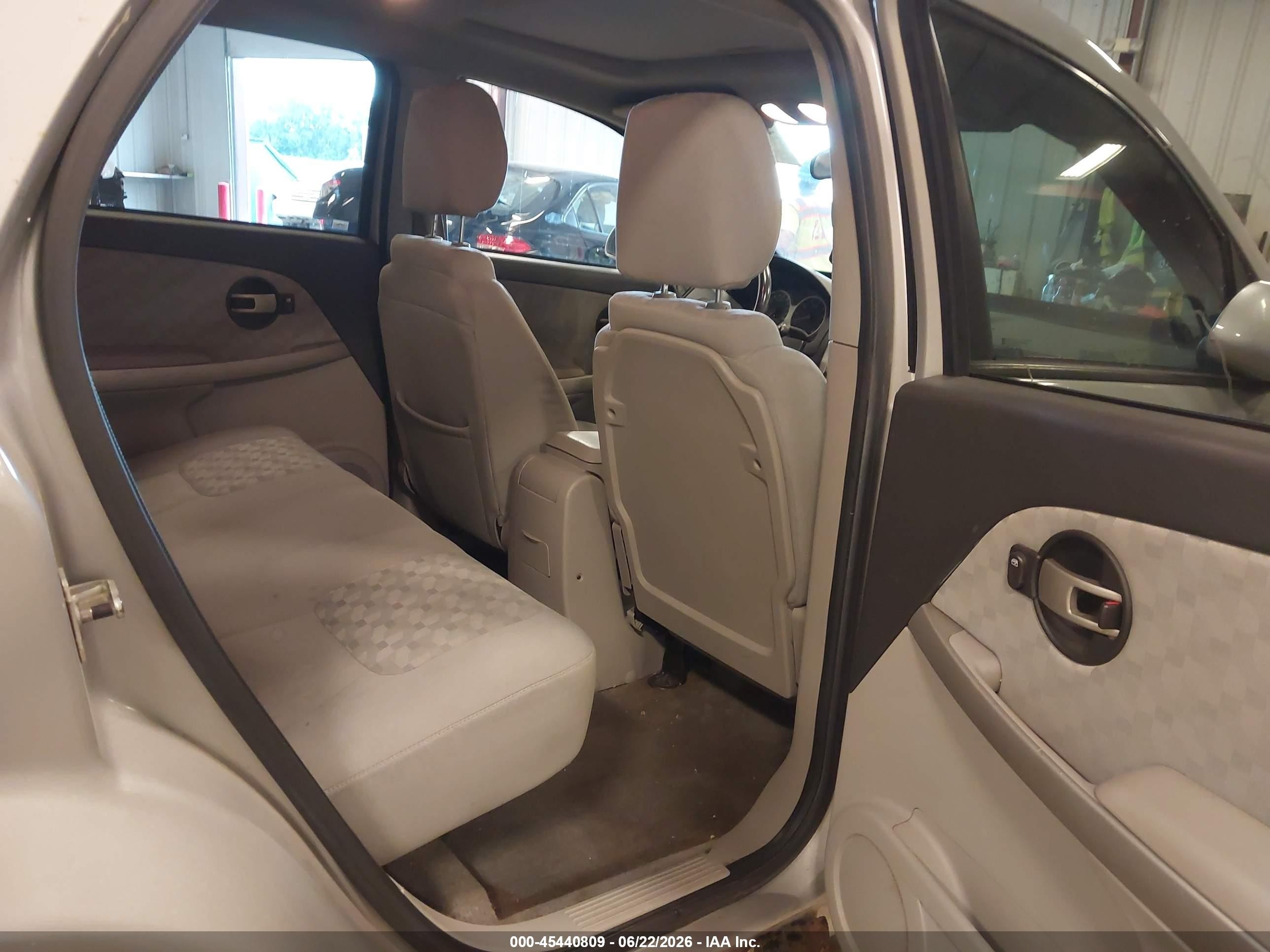 2006 Chevrolet Equinox Lt Серебряный vin: 2CNDL63F466156629