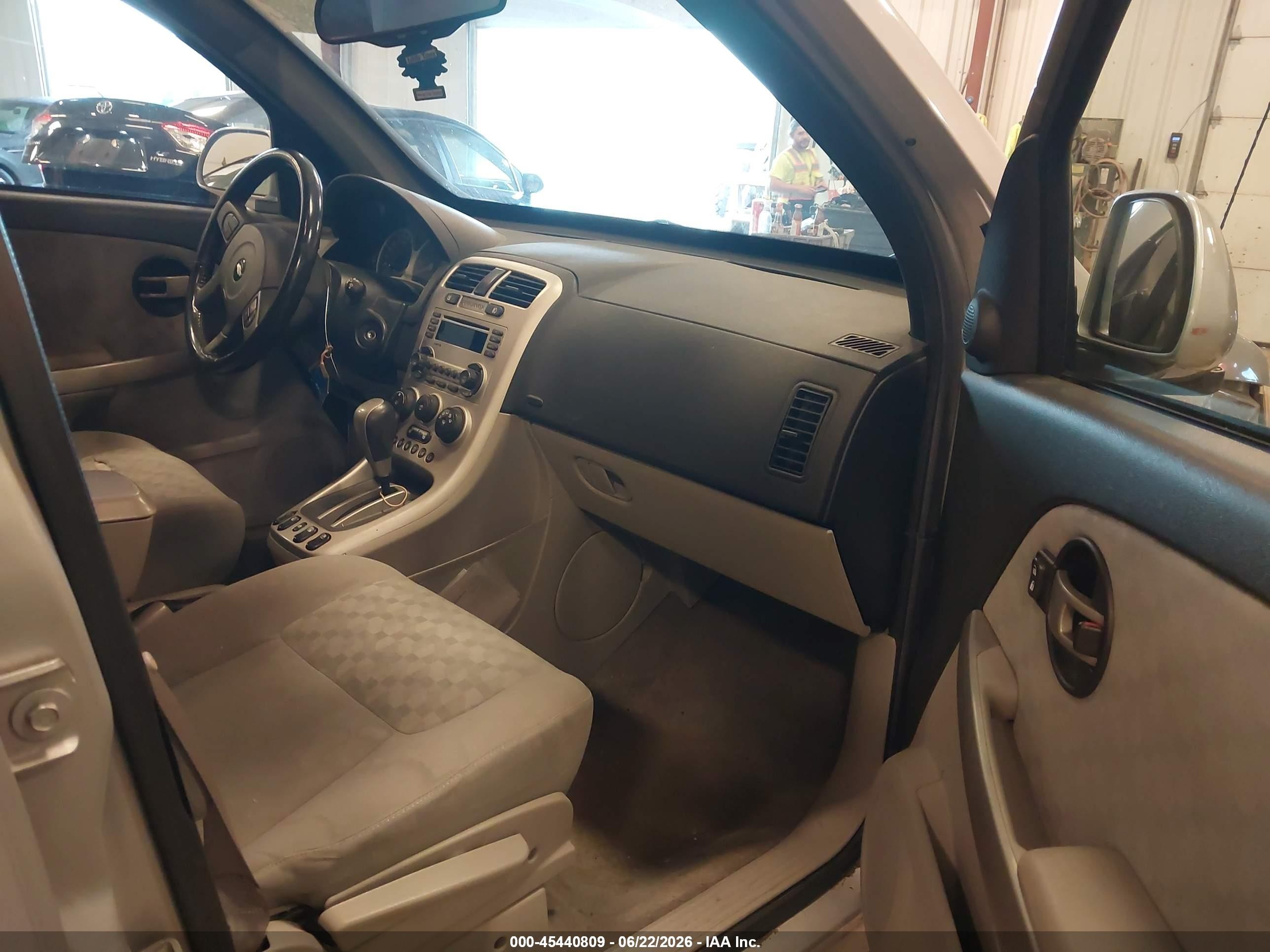 2006 Chevrolet Equinox Lt Серебряный vin: 2CNDL63F466156629