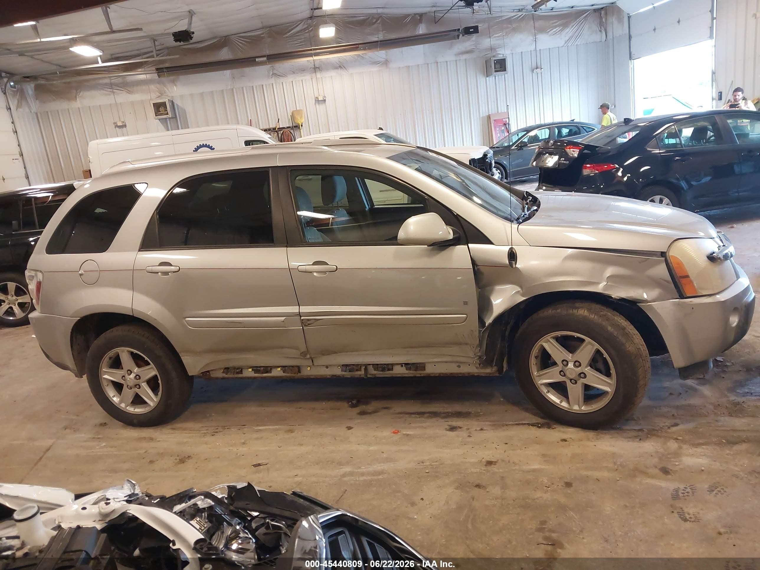 2006 Chevrolet Equinox Lt Серебряный vin: 2CNDL63F466156629