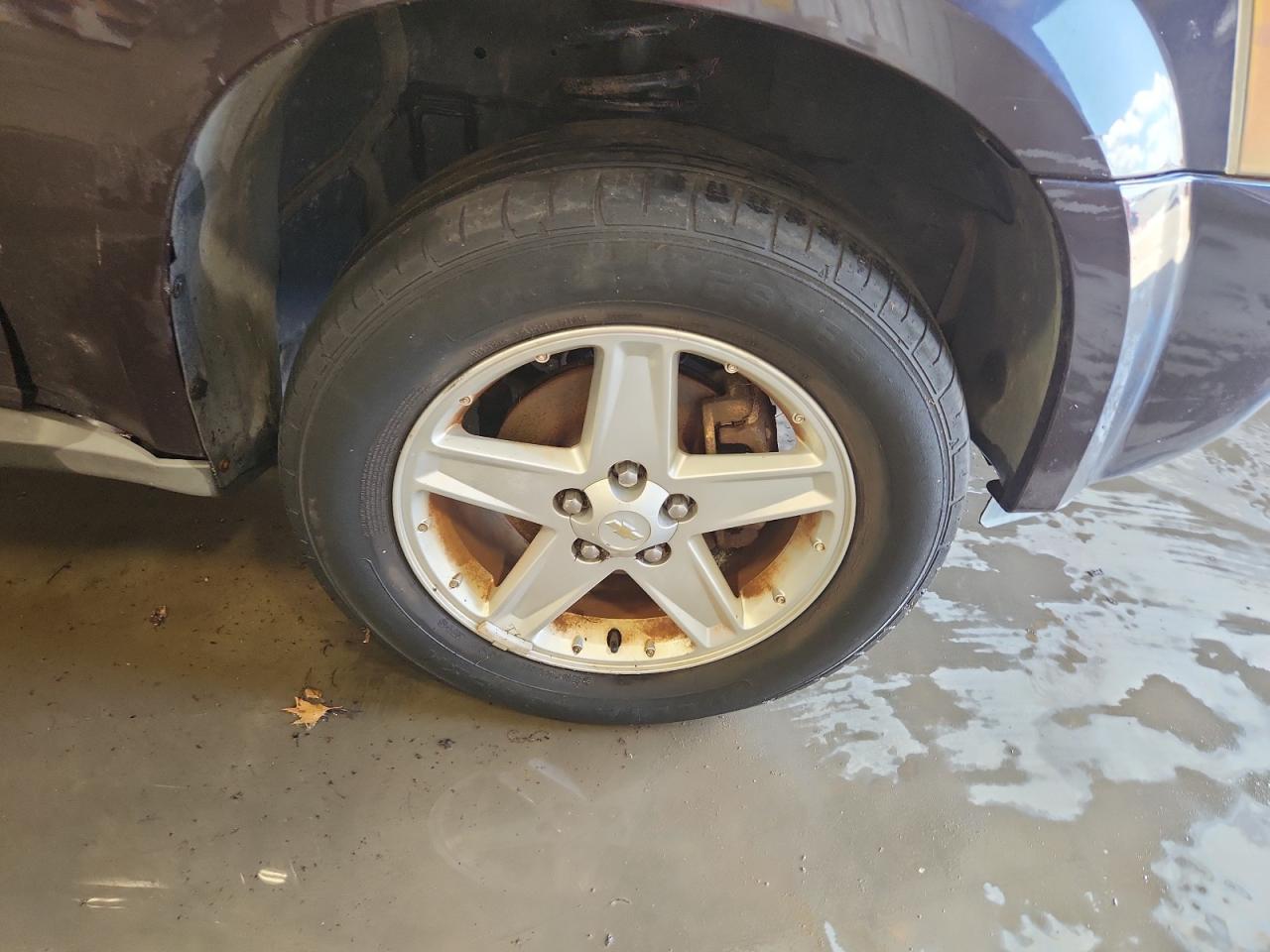 2006 Chevrolet Equinox Lt Фиолетовый vin: 2CNDL73F166014714 Damage: Left Front Tire, Worn, Replacement Required