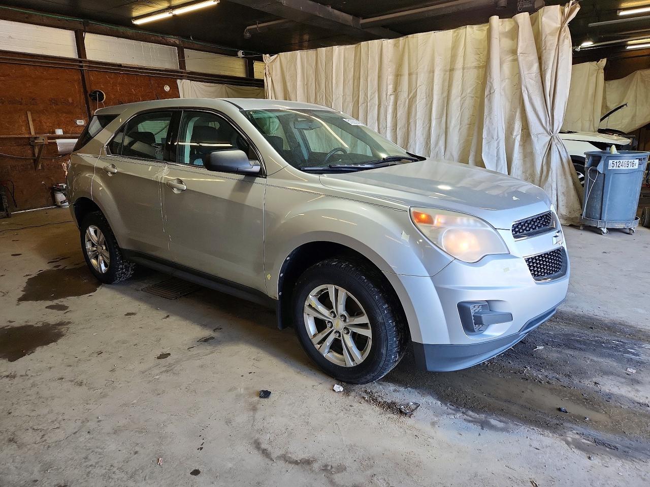 2011 Chevrolet Equinox Ls Silver vin: 2CNFLCEC0B6338011