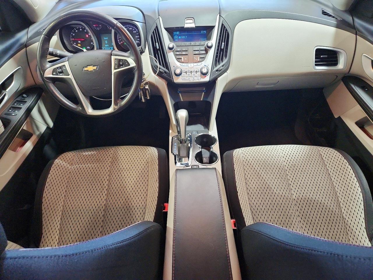 2011 Chevrolet Equinox Ls Silver vin: 2CNFLCEC0B6338011