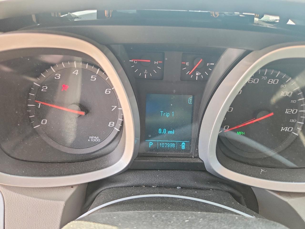 2011 Chevrolet Equinox Ls White vin: 2CNFLCEC1B6381837