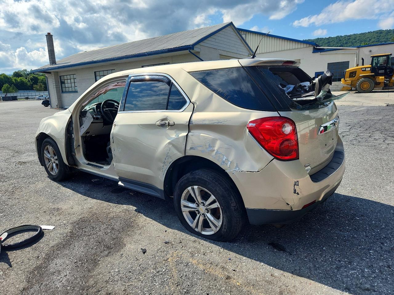 2011 Chevrolet Equinox Ls Золотой vin: 2CNFLCEC2B6407281