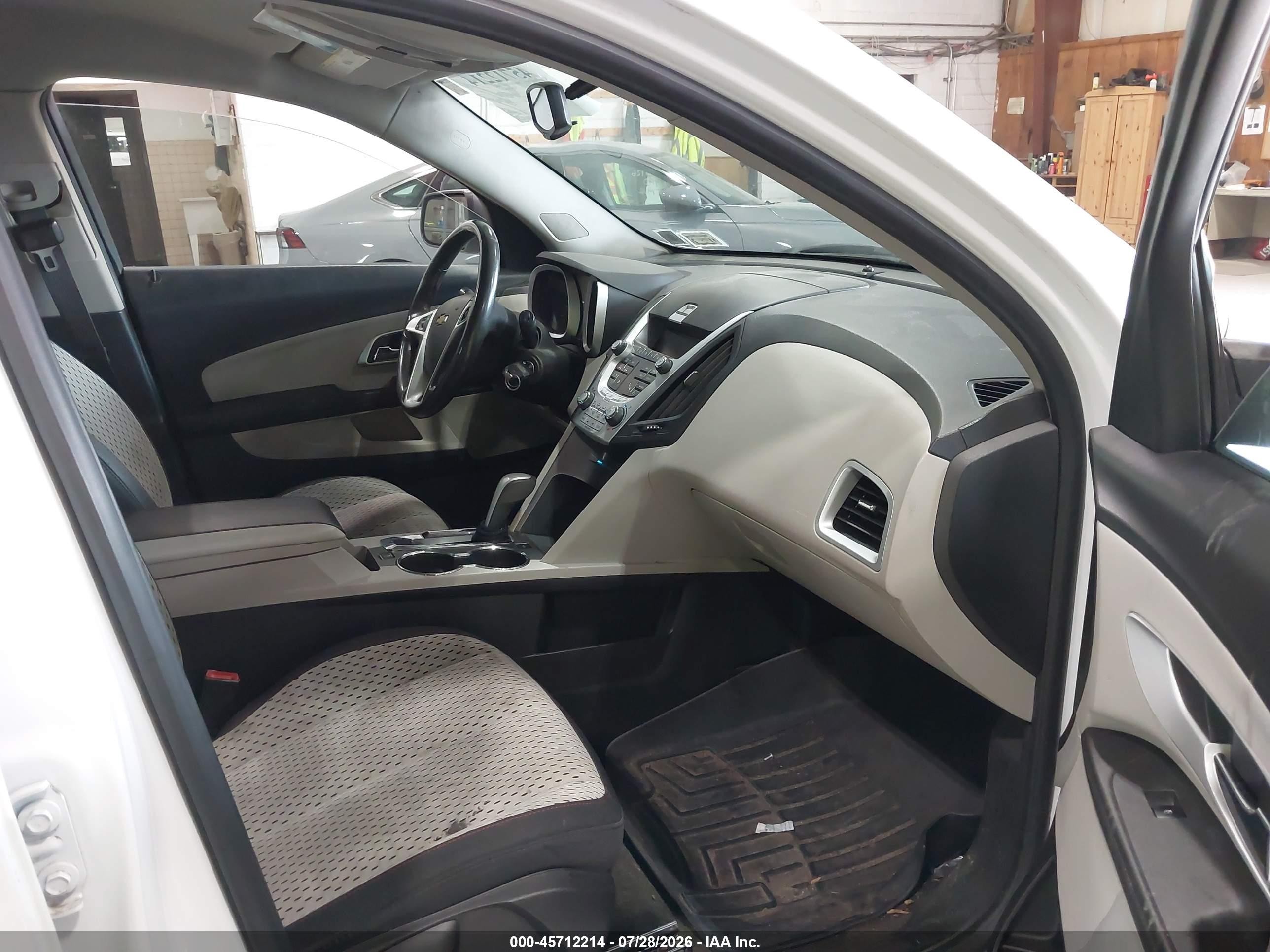2011 Chevrolet Equinox Ls White vin: 2CNFLCEC5B6424575