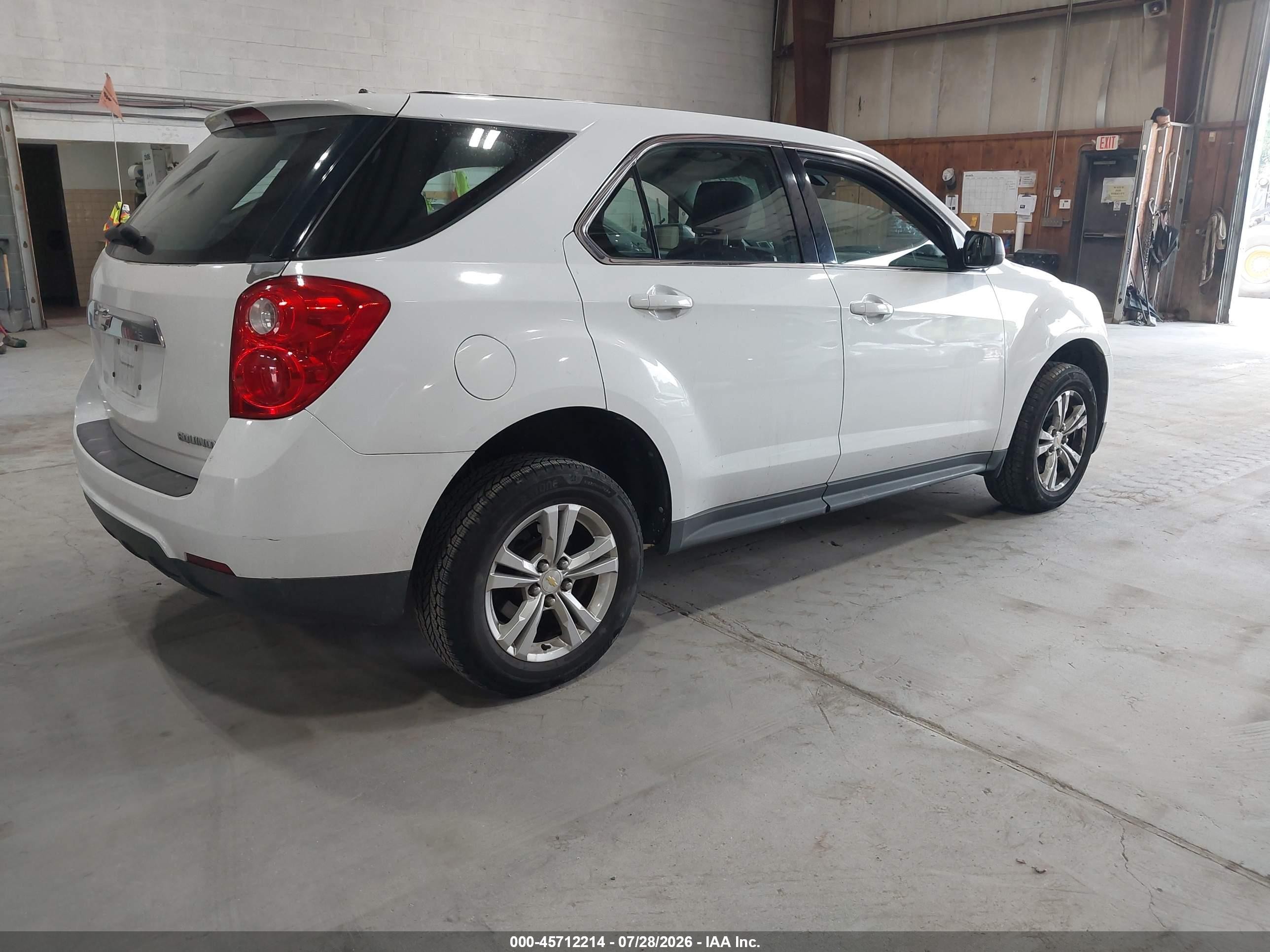 2011 Chevrolet Equinox Ls White vin: 2CNFLCEC5B6424575