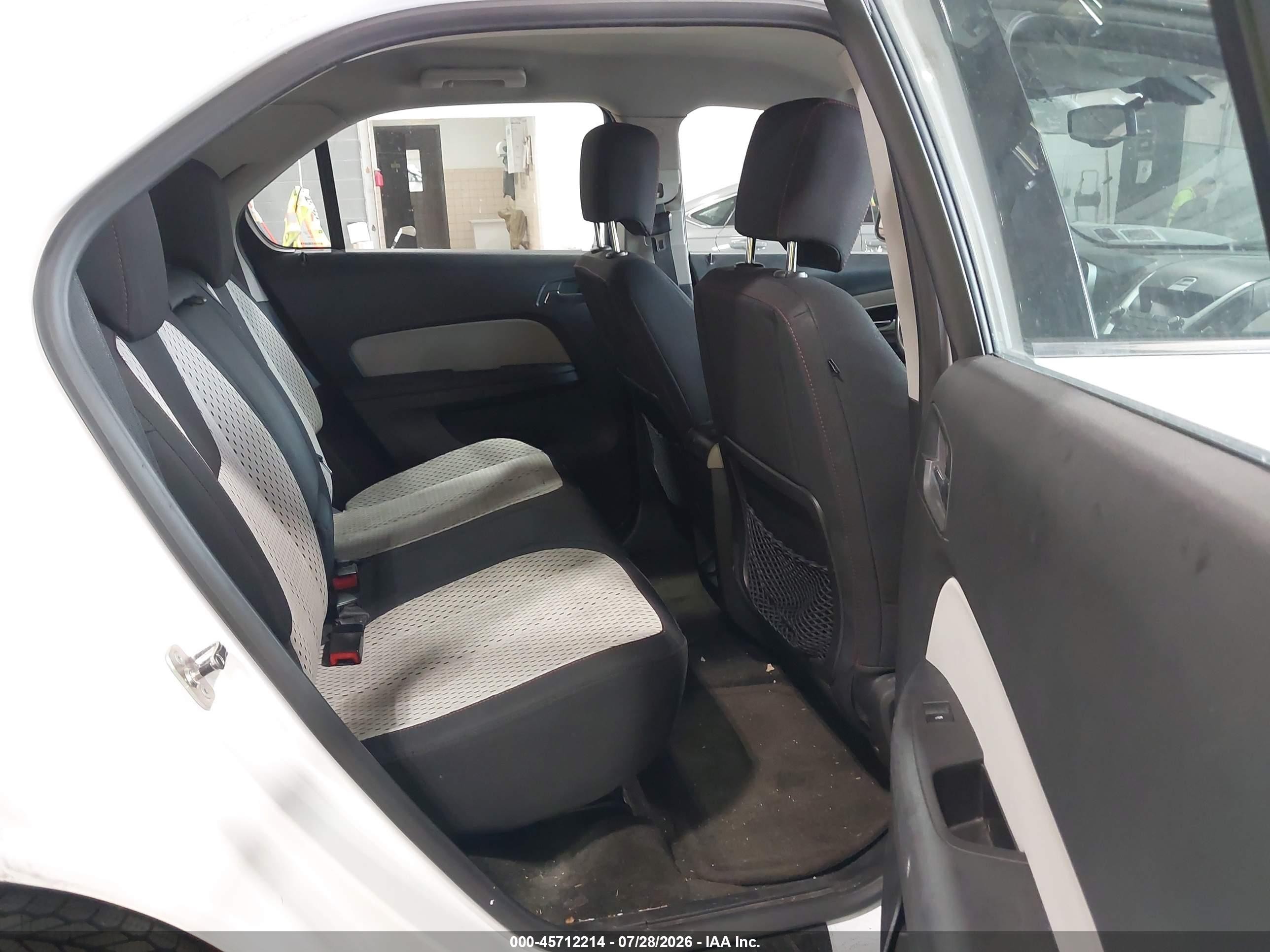 2011 Chevrolet Equinox Ls White vin: 2CNFLCEC5B6424575