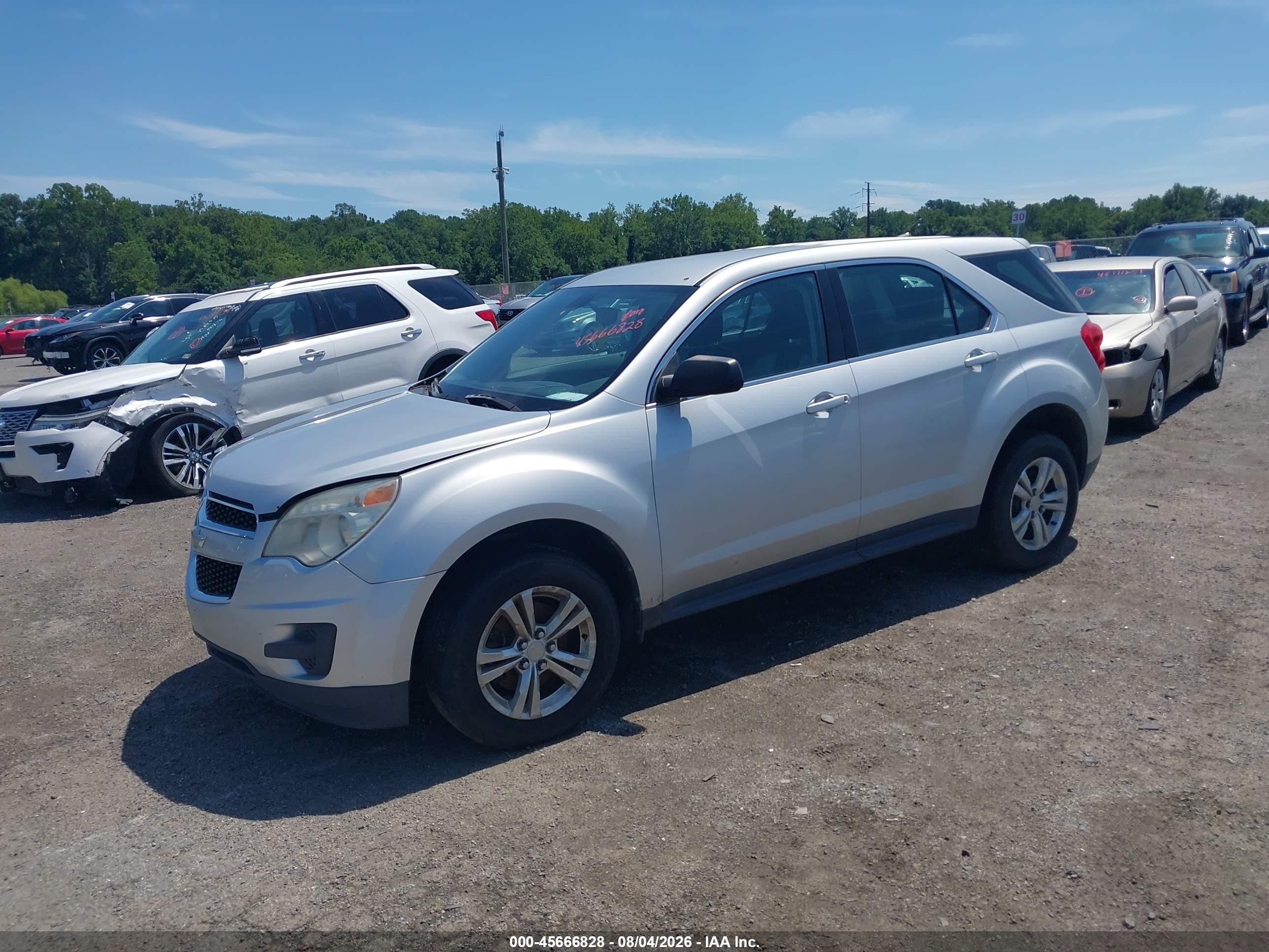 2011 Chevrolet Equinox Ls Серебряный vin: 2CNFLCEC9B6265740