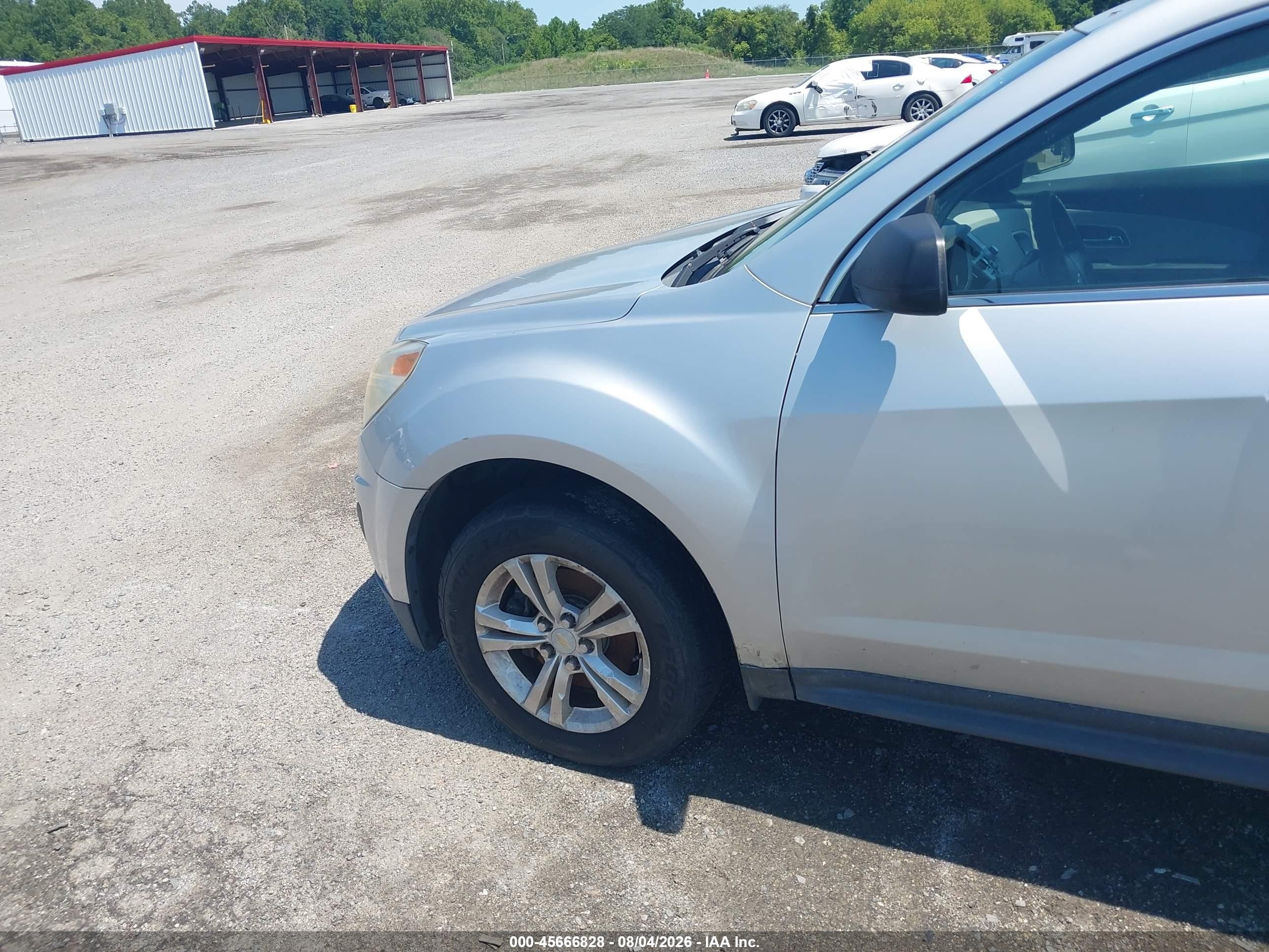 2011 Chevrolet Equinox Ls Серебряный vin: 2CNFLCEC9B6265740