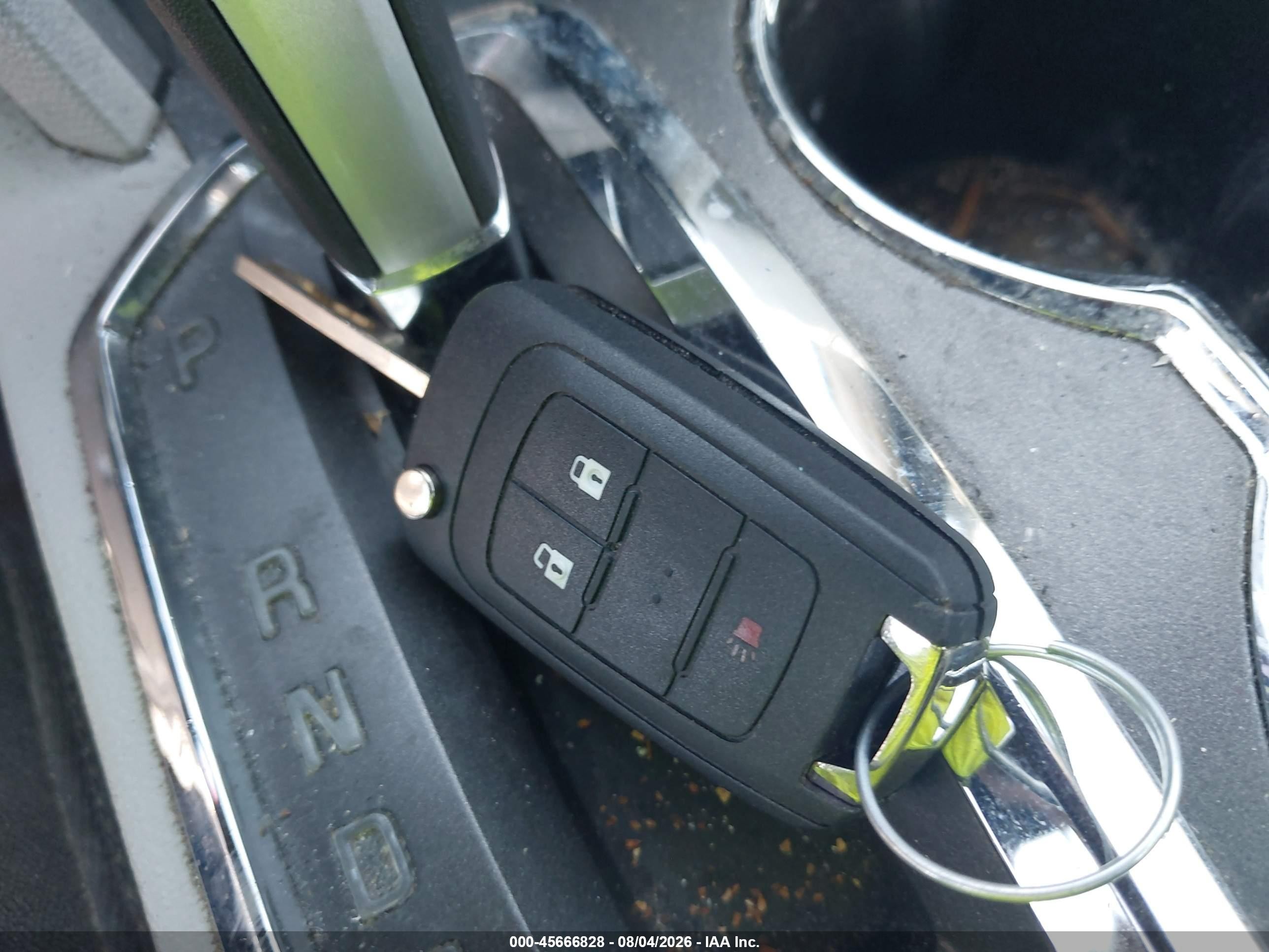 2011 Chevrolet Equinox Ls Серебряный vin: 2CNFLCEC9B6265740