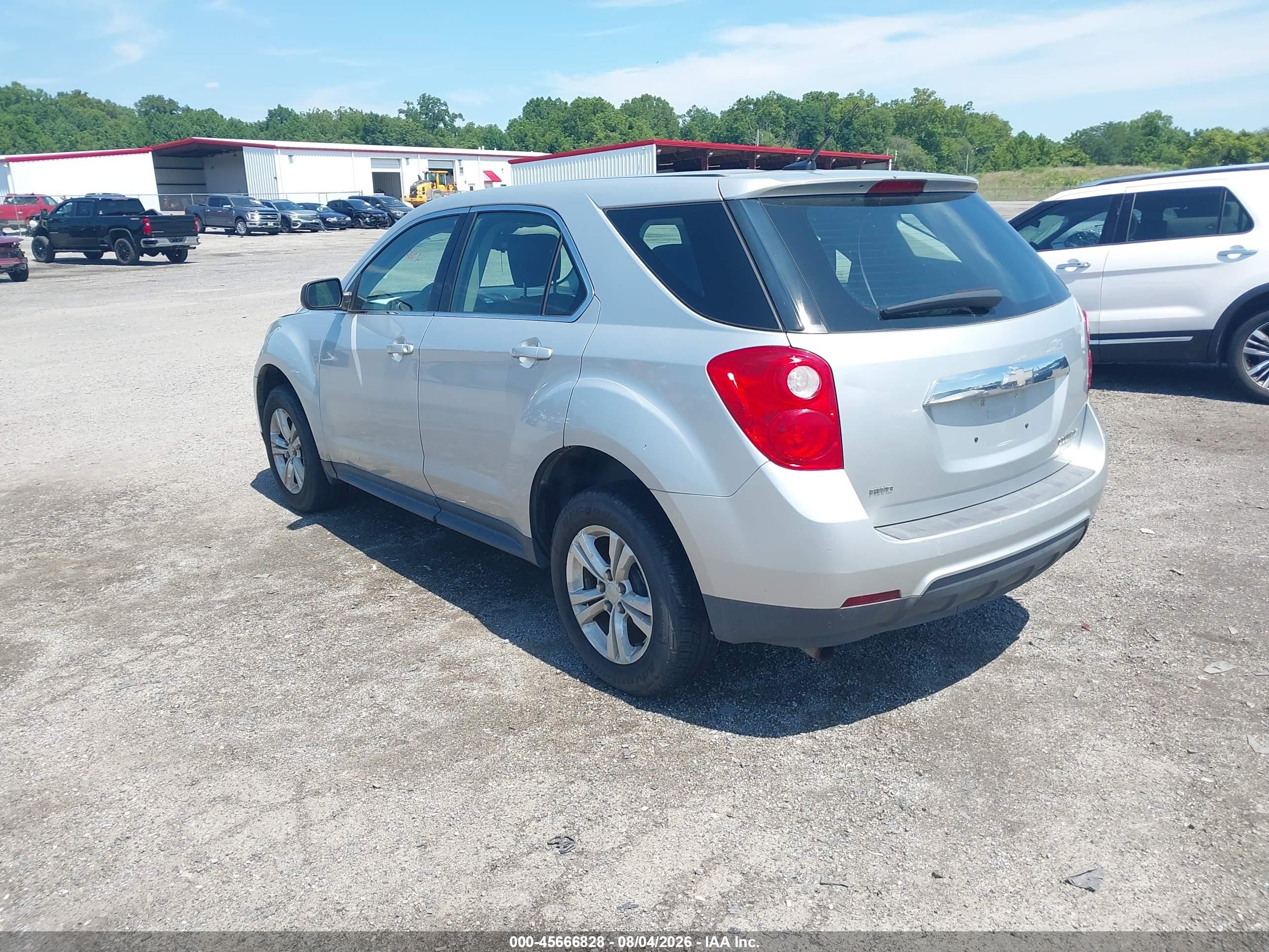 2011 Chevrolet Equinox Ls Серебряный vin: 2CNFLCEC9B6265740