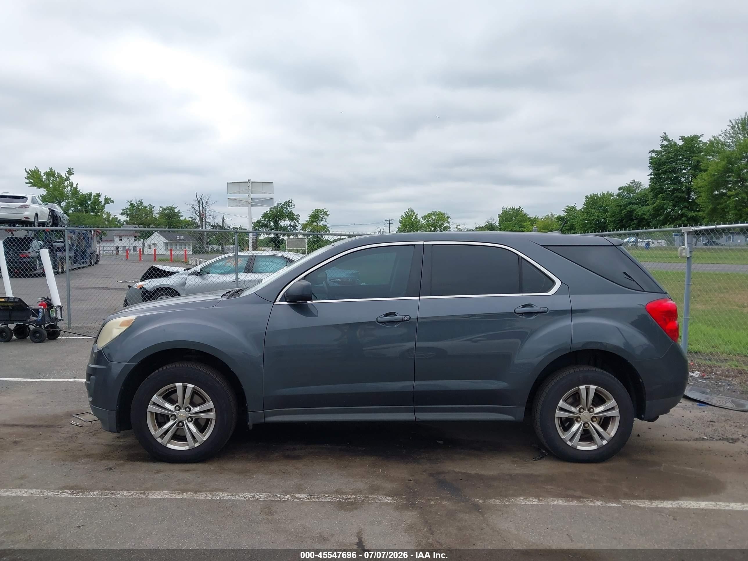 2011 Chevrolet Equinox Ls Gray vin: 2CNFLCEC9B6329551
