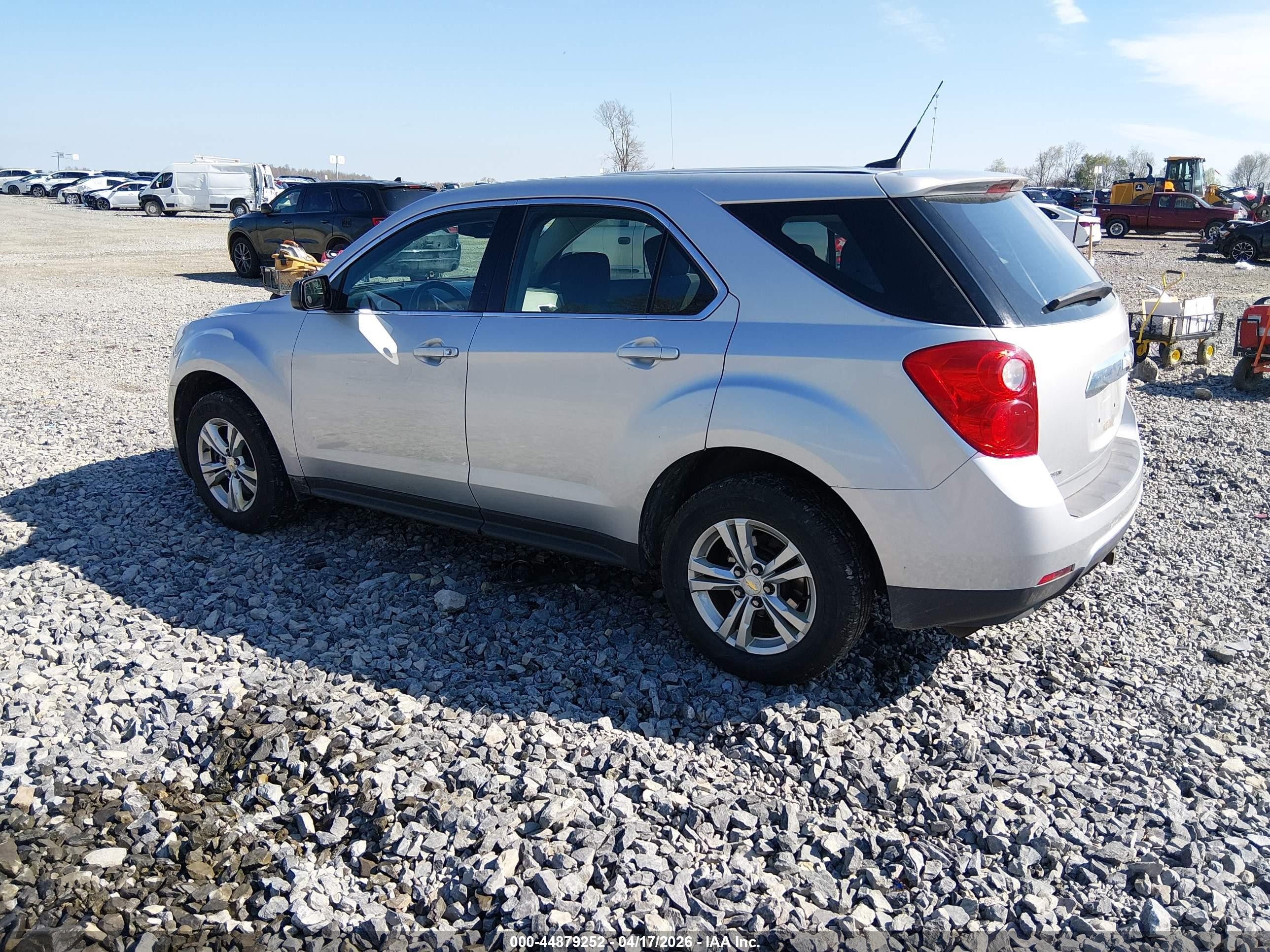 2010 Chevrolet Equinox Ls Silver vin: 2CNFLCEW4A6335945
