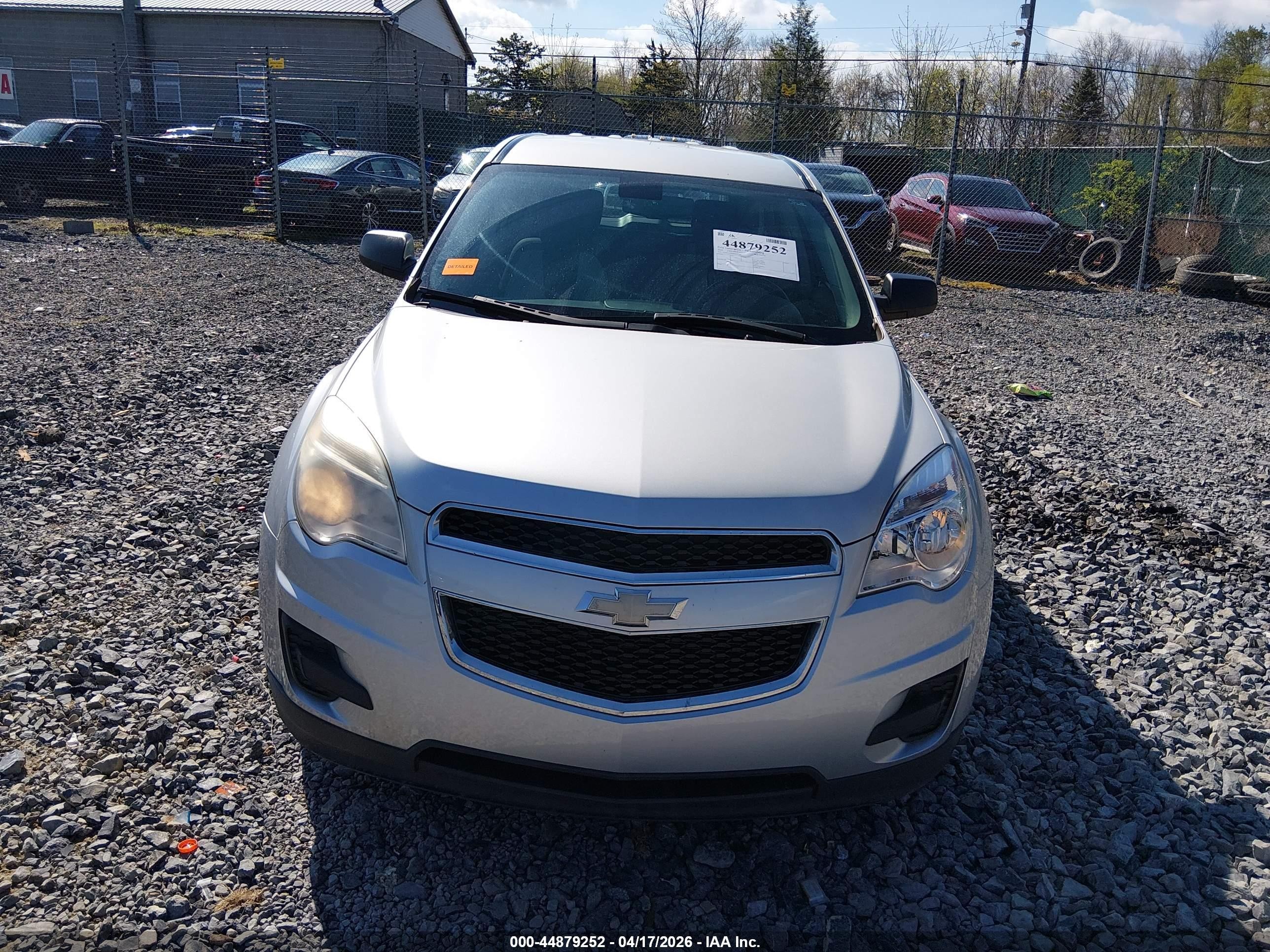 2010 Chevrolet Equinox Ls Silver vin: 2CNFLCEW4A6335945