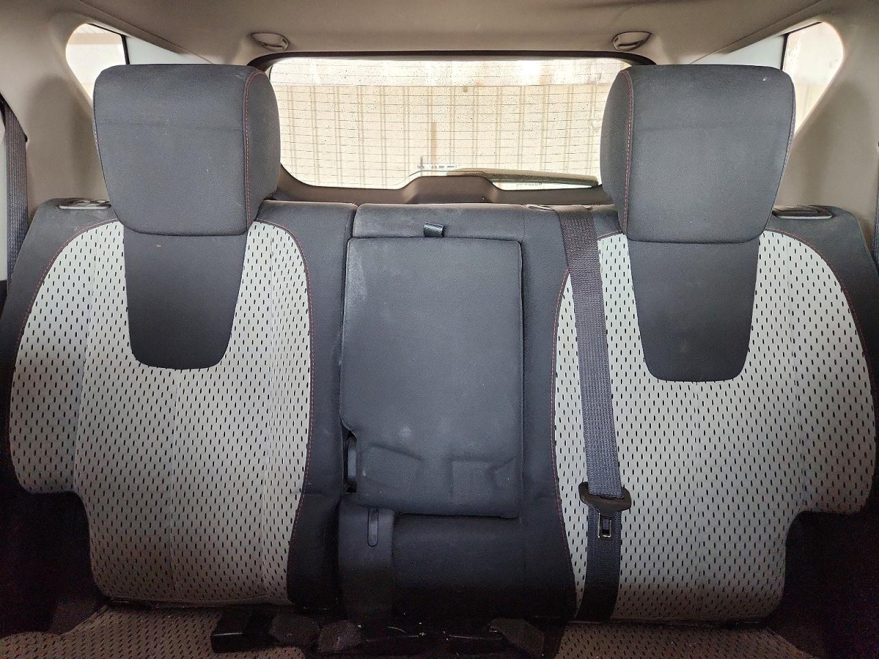 2010 Chevrolet Equinox Ls White vin: 2CNFLCEW6A6400505