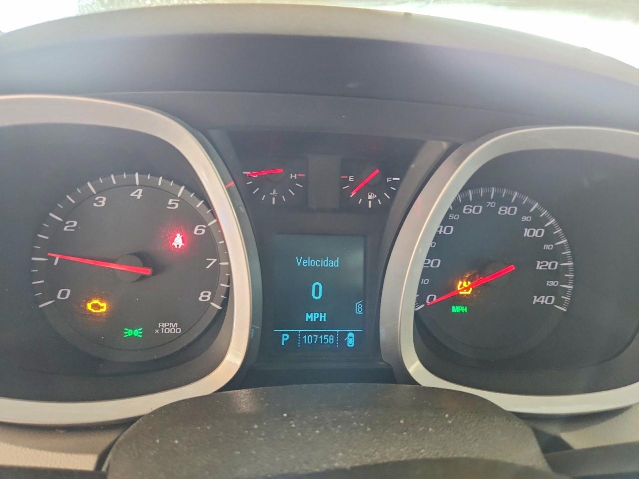 2010 Chevrolet Equinox Ls White vin: 2CNFLCEW6A6400505
