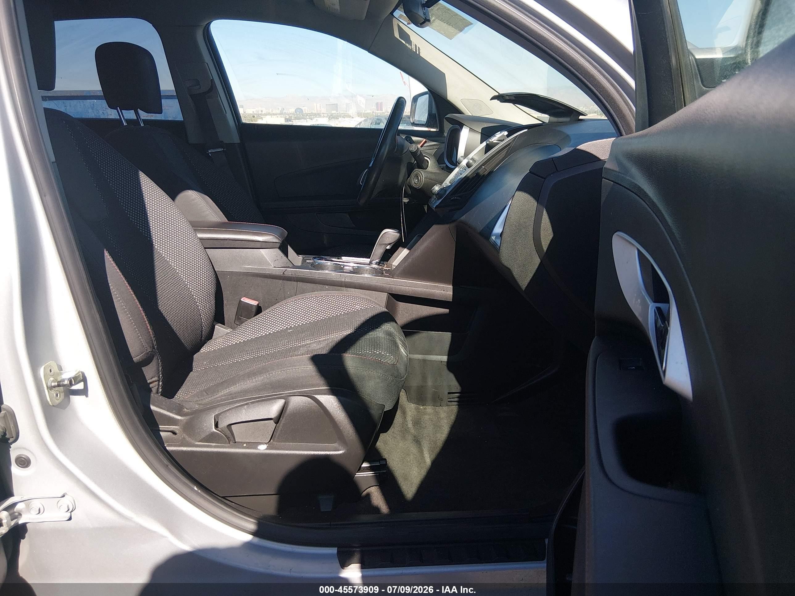 2011 Chevrolet Equinox Lt W/1lt Серебряный vin: 2CNFLEEC0B6229169