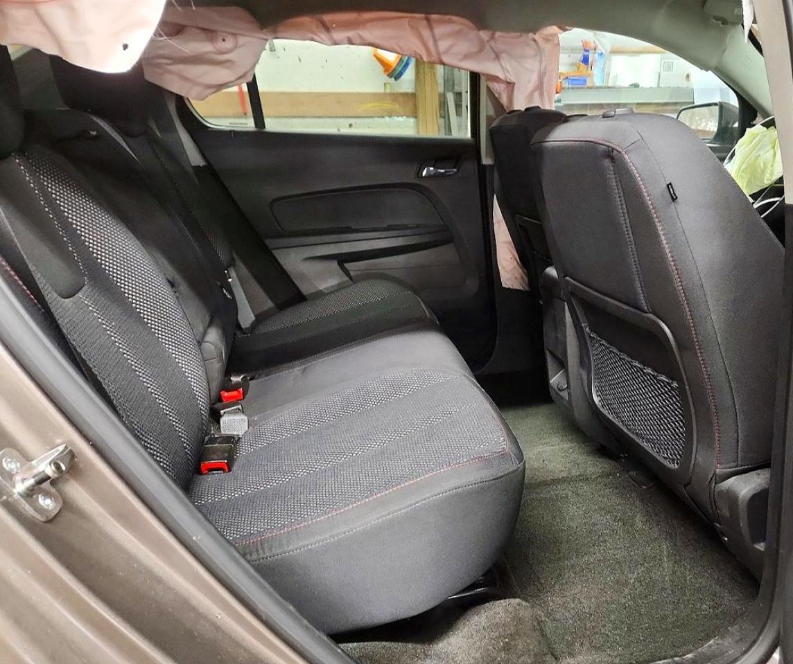 2011 Chevrolet Equinox Lt Gray vin: 2CNFLEEC1B6380022