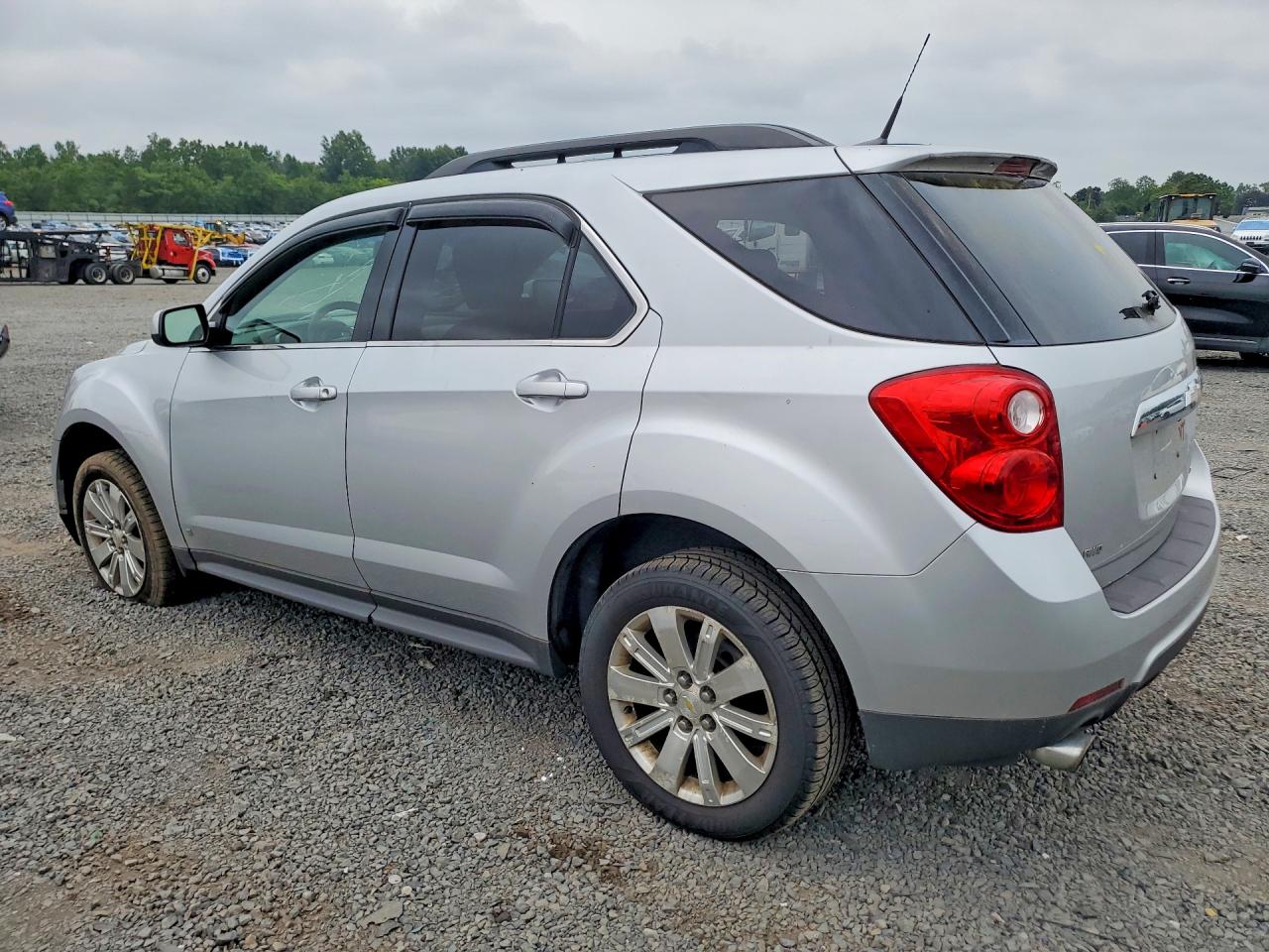 2010 Chevrolet Equinox Lt Серебряный vin: 2CNFLEEY9A6203311
