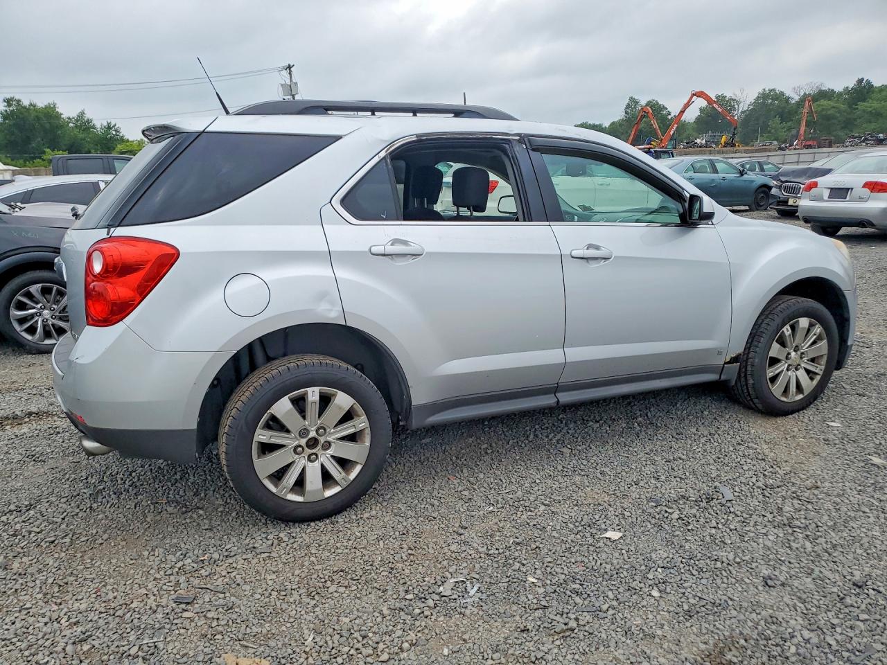 2010 Chevrolet Equinox Lt Серебряный vin: 2CNFLEEY9A6203311