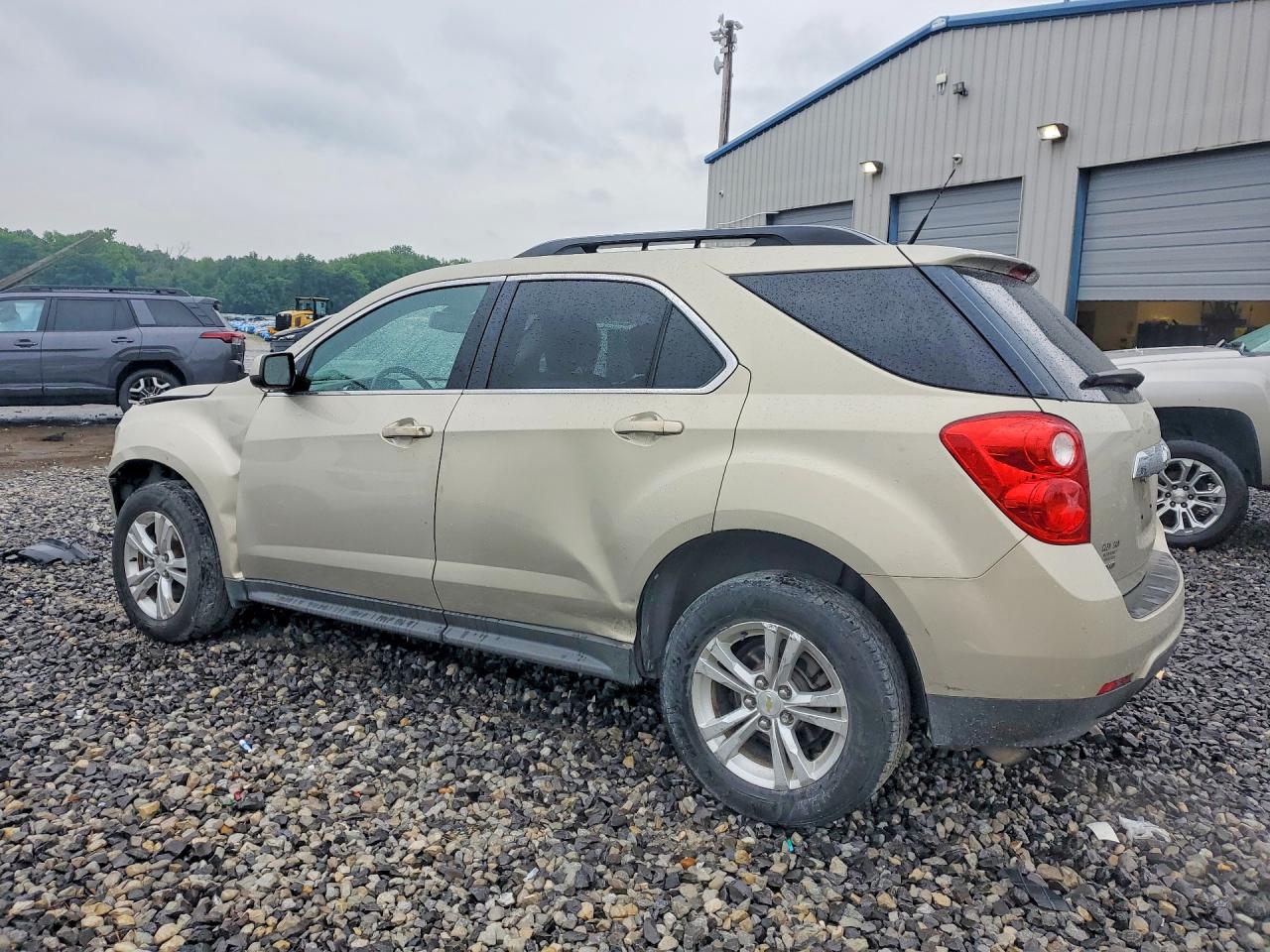 2011 Chevrolet Equinox Lt Золотой vin: 2CNFLNEC0B6341325