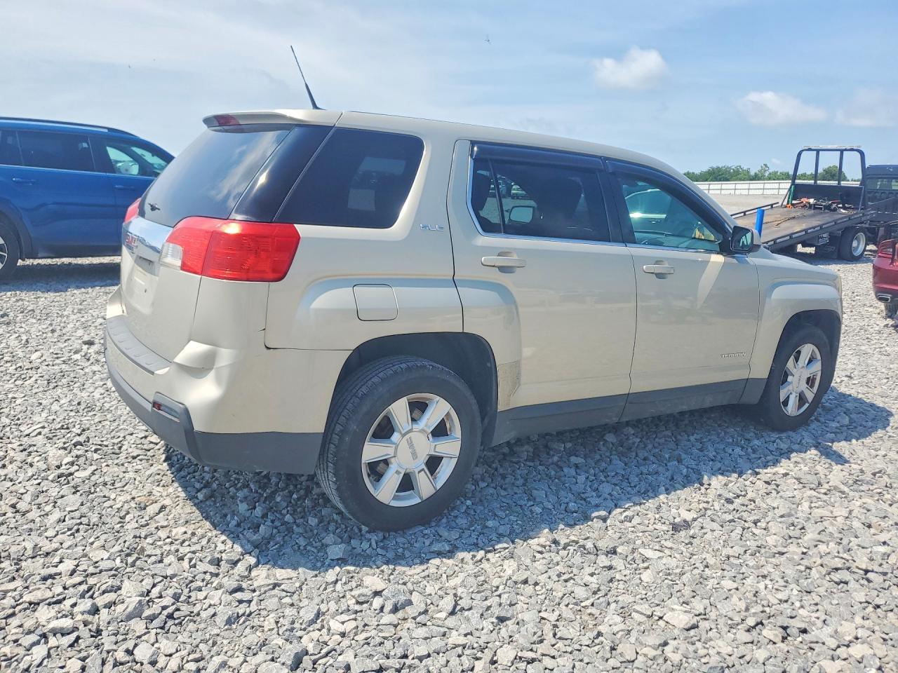 2011 Gmc Terrain Cream vin: 2CTALMEC9B6441520
