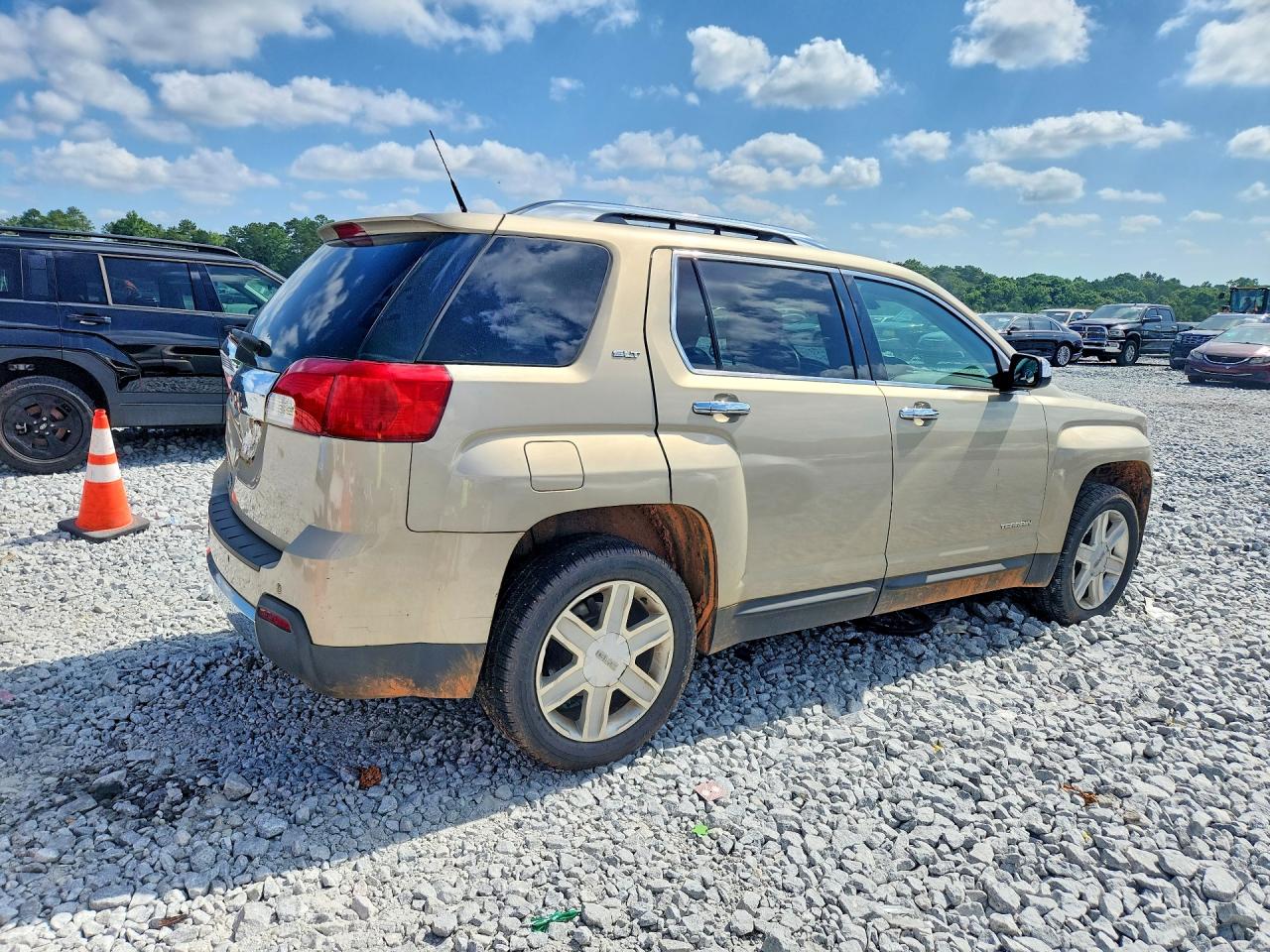 2011 Gmc Terrain Slt Beige vin: 2CTALWEC1B6231490