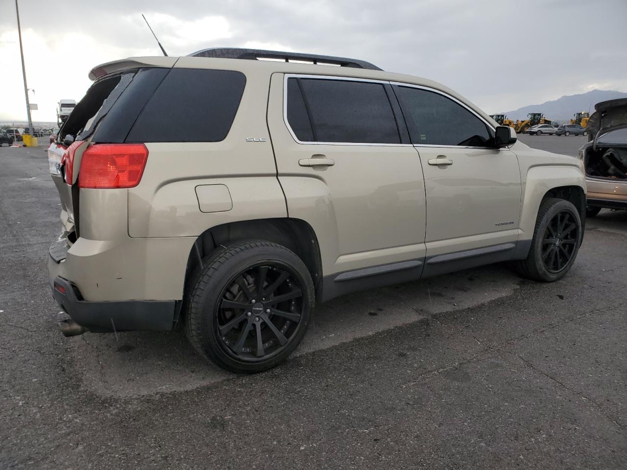 2010 Gmc Terrain Sle Gold vin: 2CTFLEEYXA6335986
