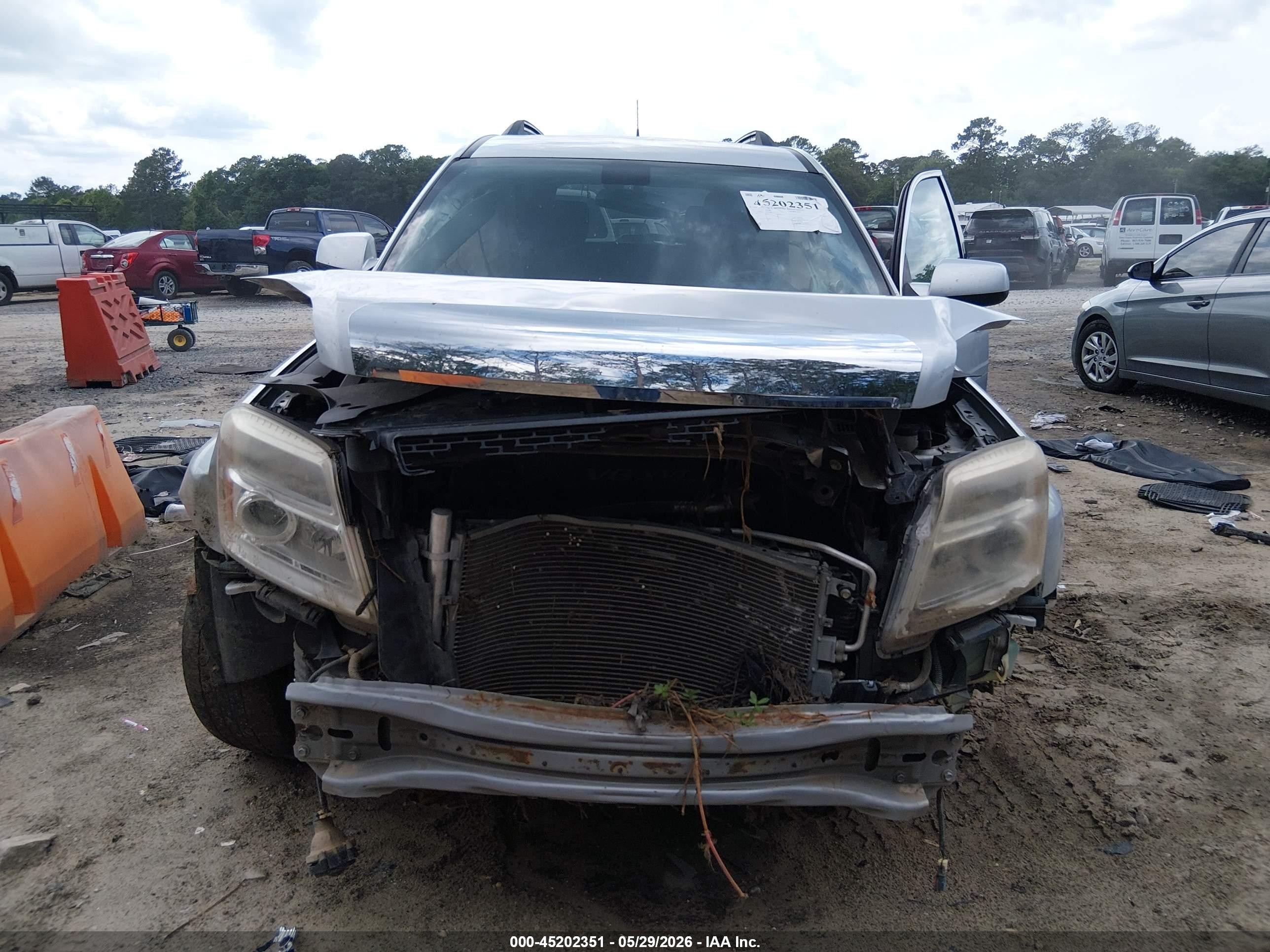2011 Gmc Terrain Sle-2 Silver vin: 2CTFLTE56B6280111