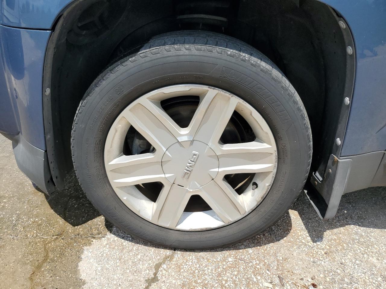 2011 Gmc Terrain Slt Blue vin: 2CTFLVE5XB6303465 Damage: Left Front Wheel, Curb Rash, 6 To 7 Inches