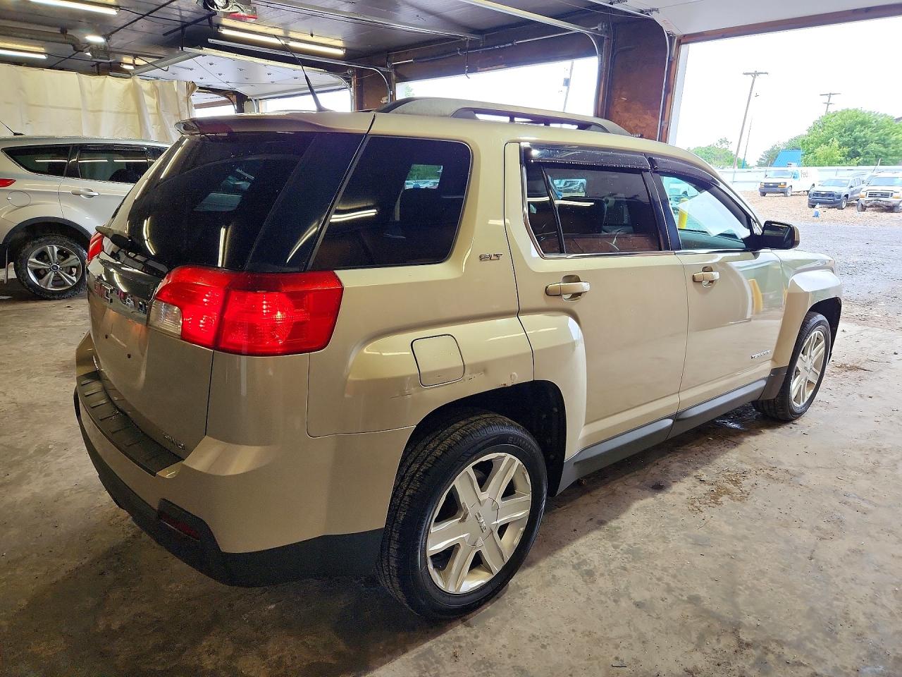 2011 Gmc Terrain Slt Cream vin: 2CTFLVEC9B6228840