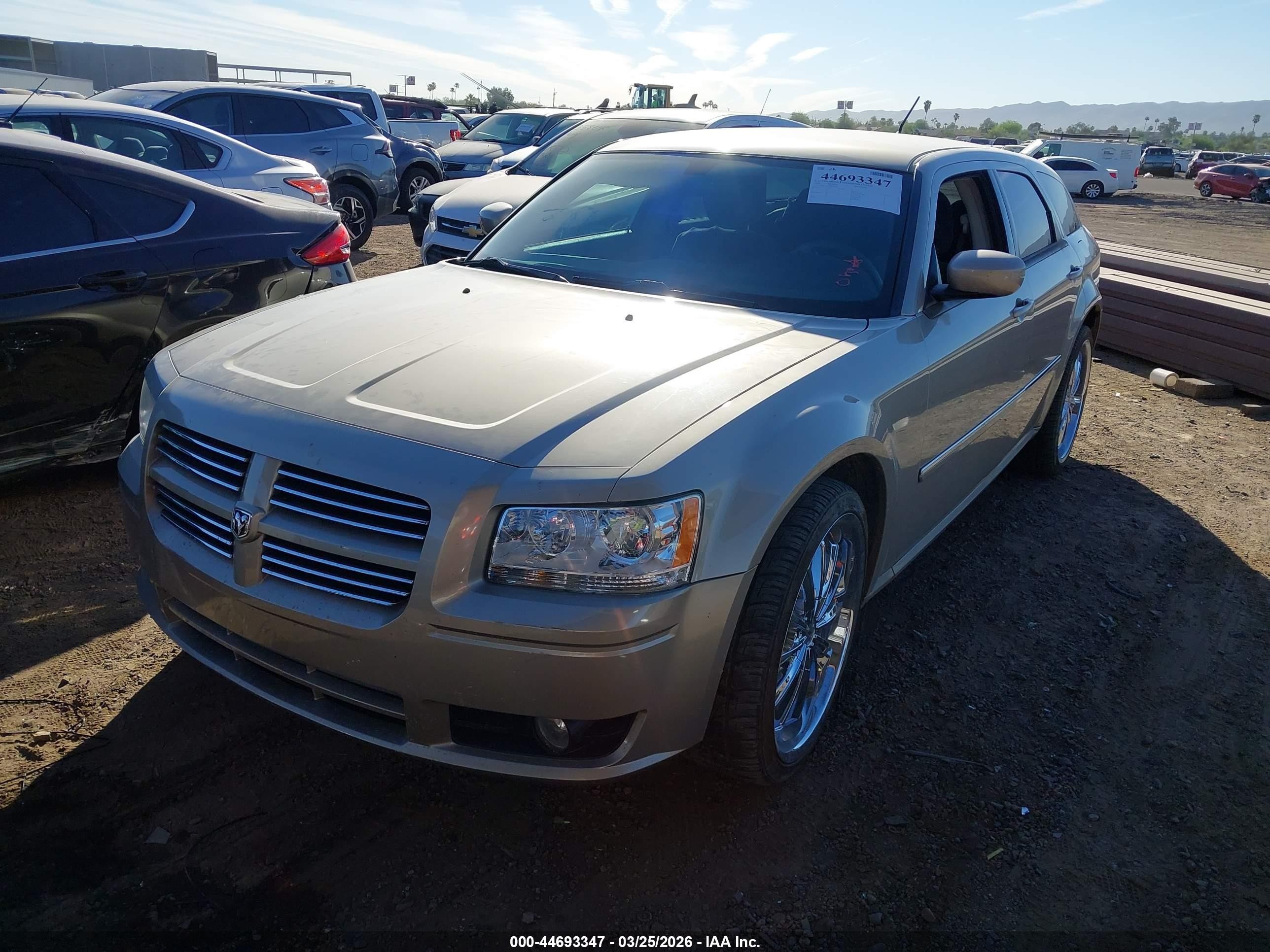 2008 Dodge Magnum Sxt Tan vin: 2D4FV37V48H202316